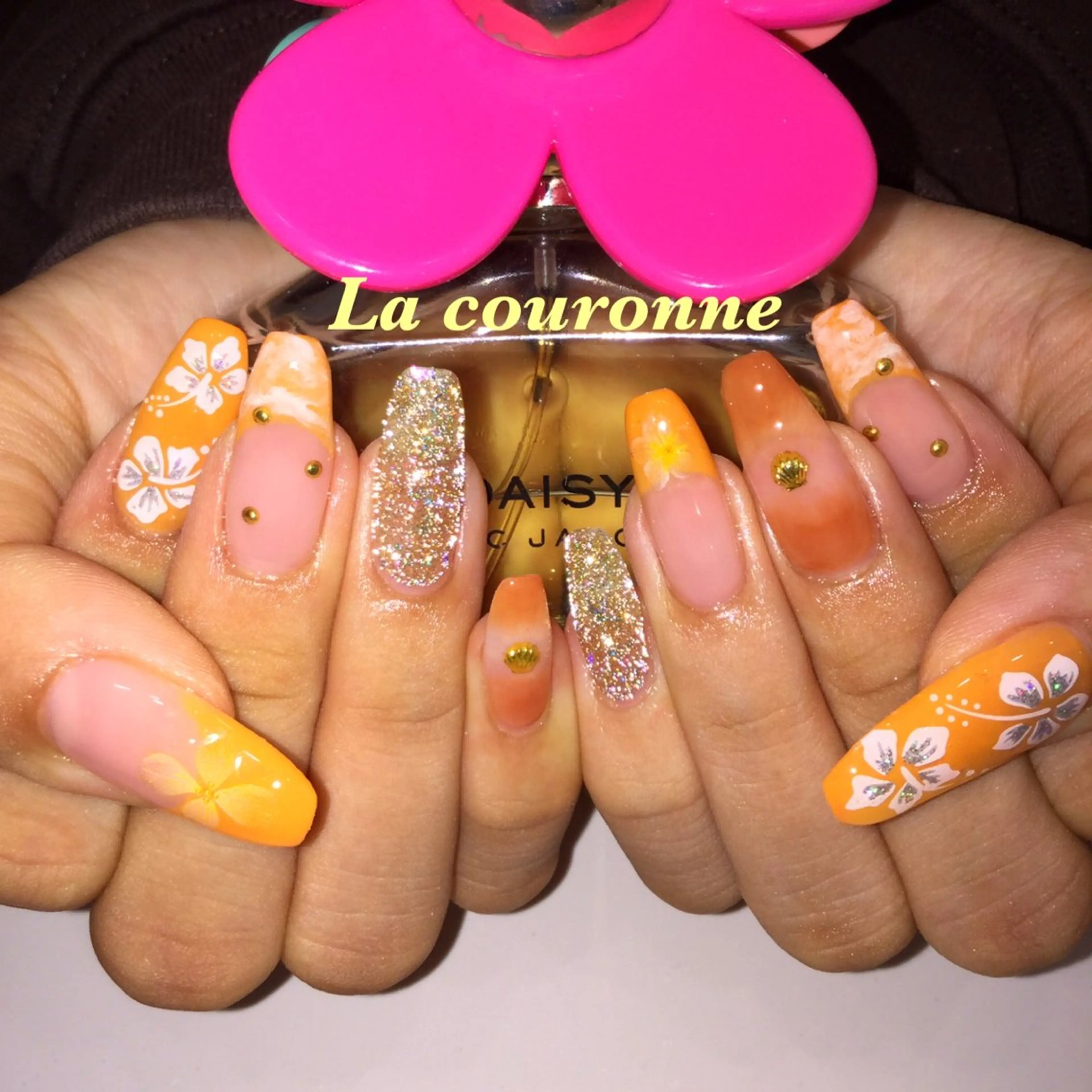 ネイル ハンドネイル Lacouronne NATSUMIのネイルデザイン