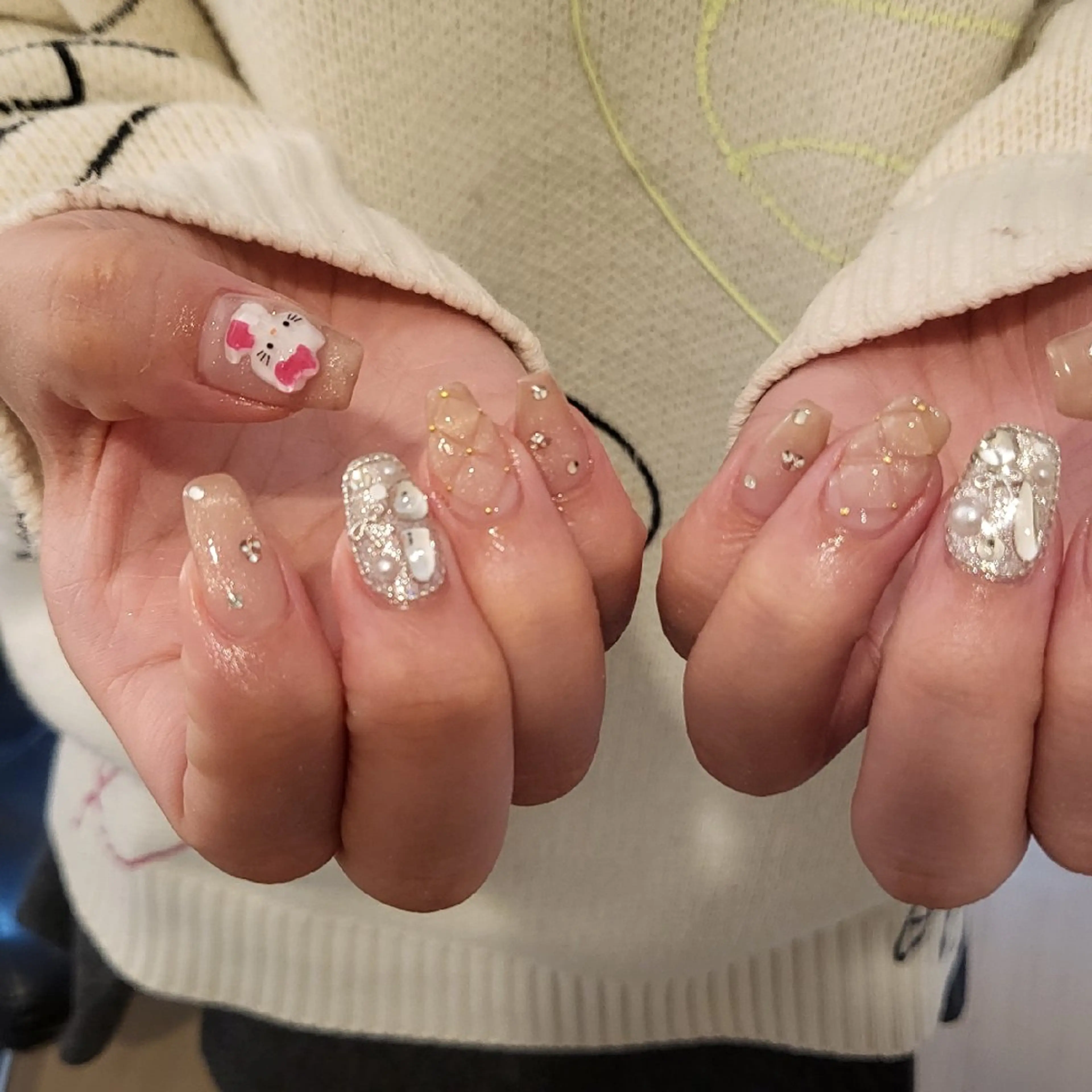ネイル ハンドネイル フットネイル ハンドケア ChouChou  NAILSALONのネイルデザイン
