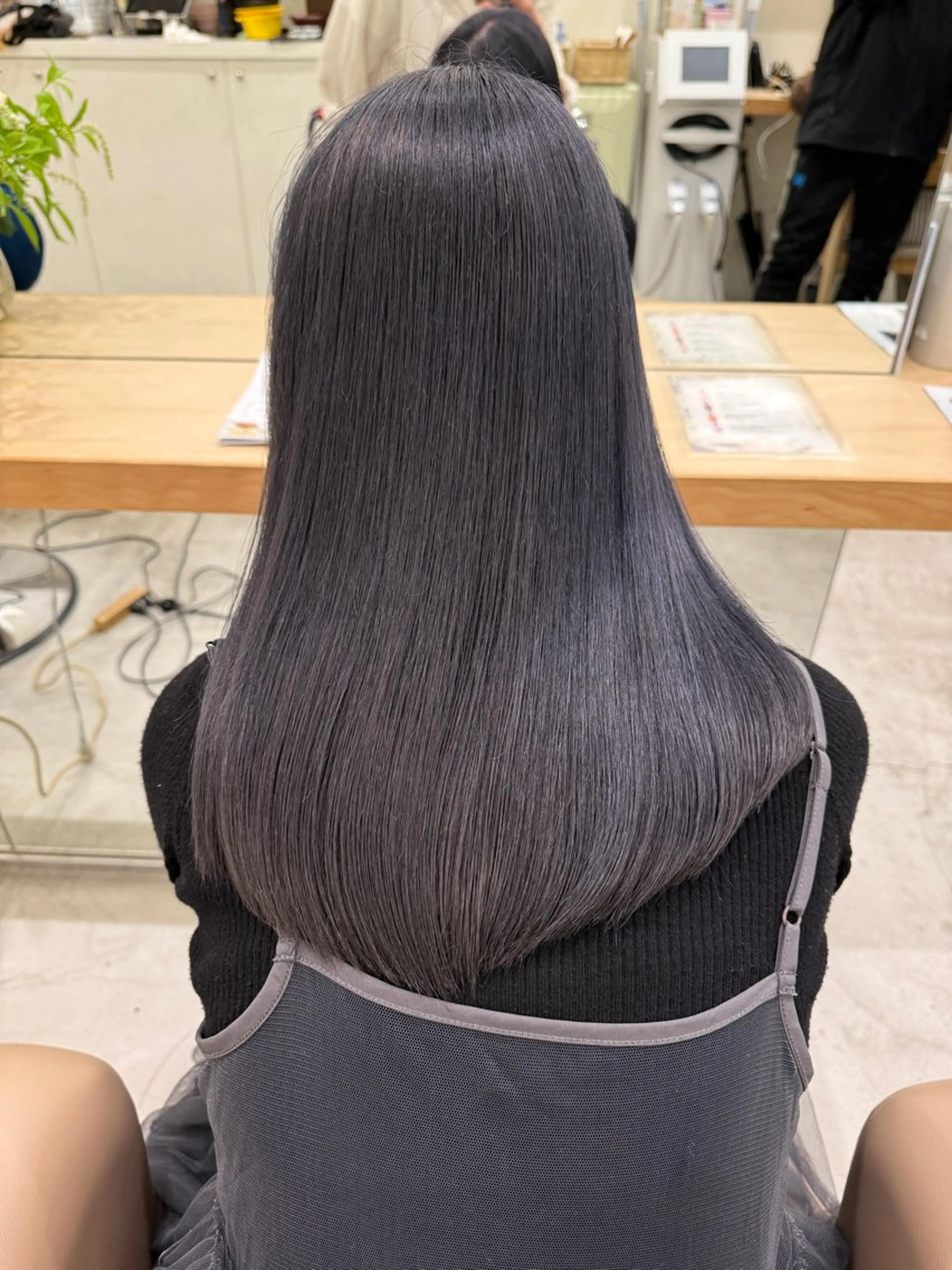 ロング カラー パーマ 縮毛矯正 トリートメント 💛🤍U too e’s 鎌倉🧸のヘアスタイル