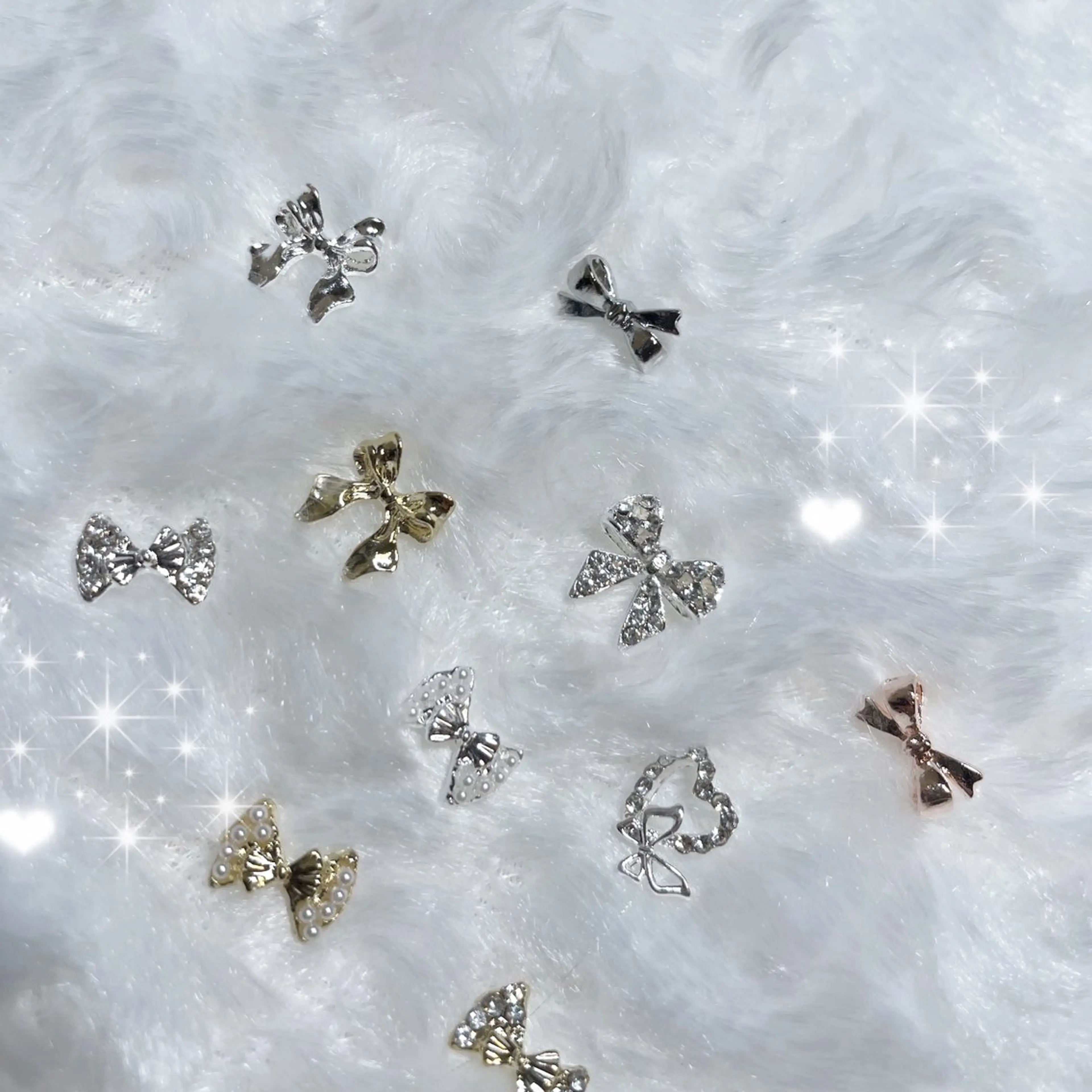 ネイル ジェルネイル キラキラネイル 韓国ネイル 持ち込み ワンカラーネイル ハンドネイル fiore nail 🦋のネイルデザイン