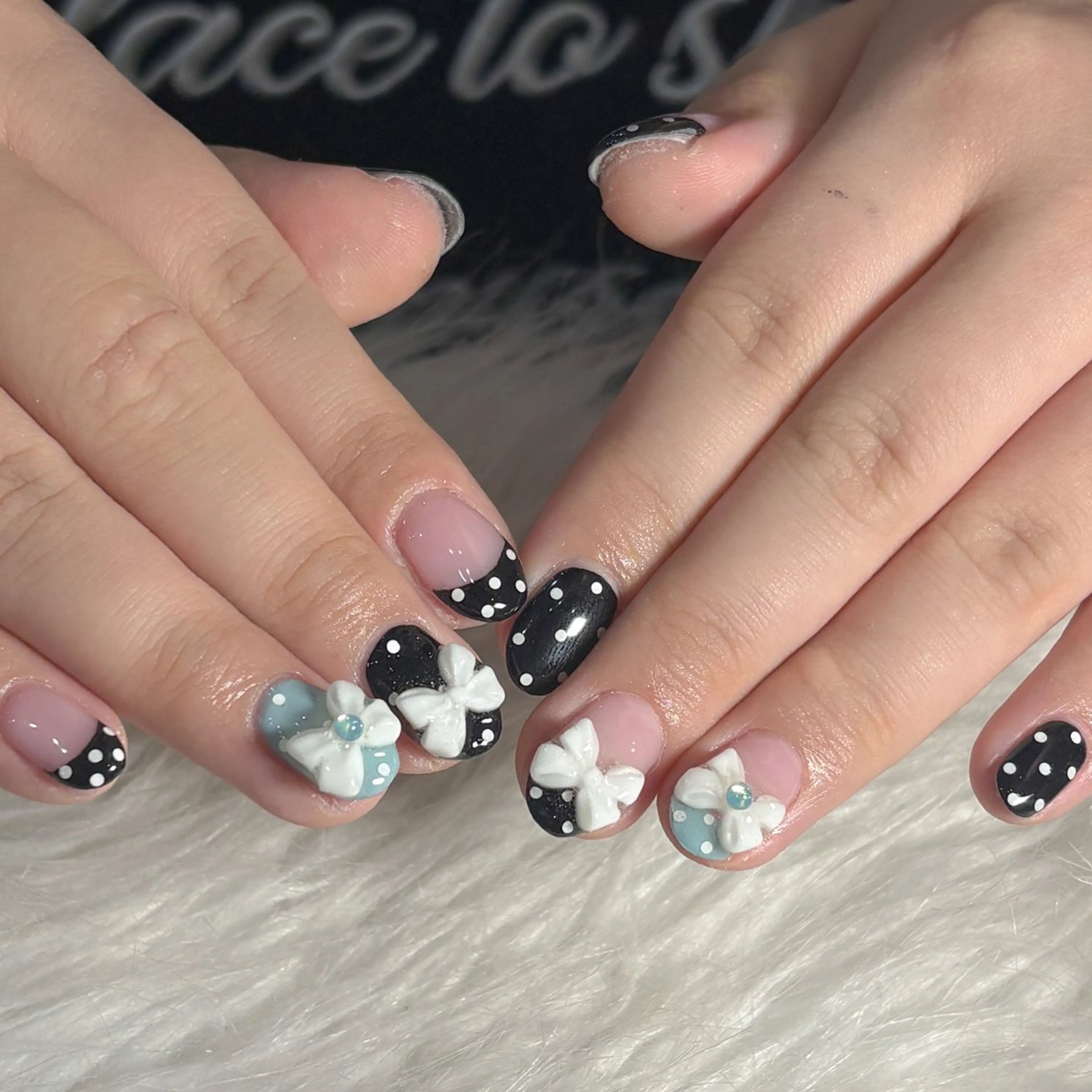 ネイル ハンドネイル LAVISH manaのネイルデザイン