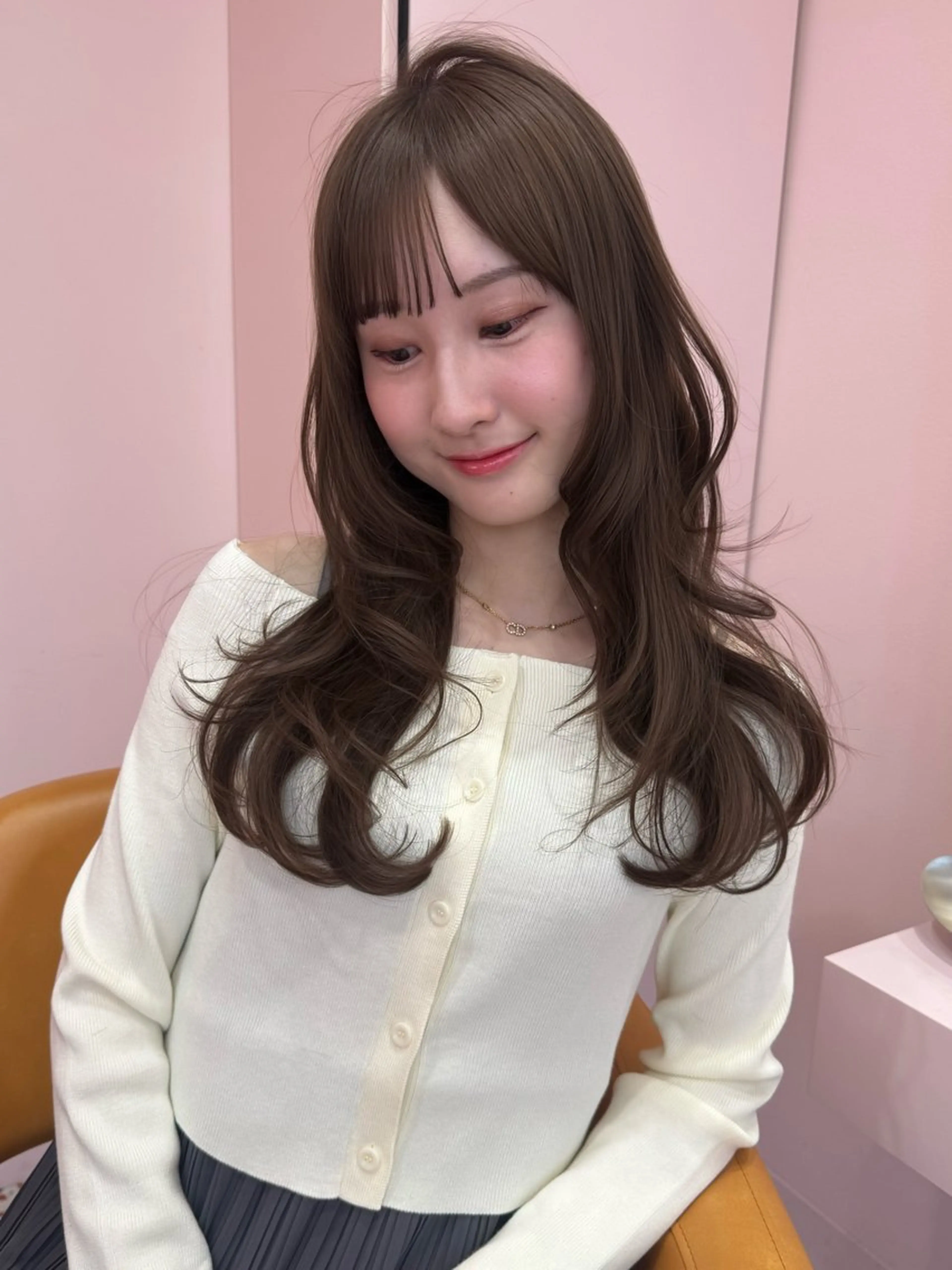 ロング くびれヘア ハッシュカット レイヤーカット 小顔カット カット ヘアカラー トリートメント 顔周り/透明感カラー REINA𓍯のヘアスタイル