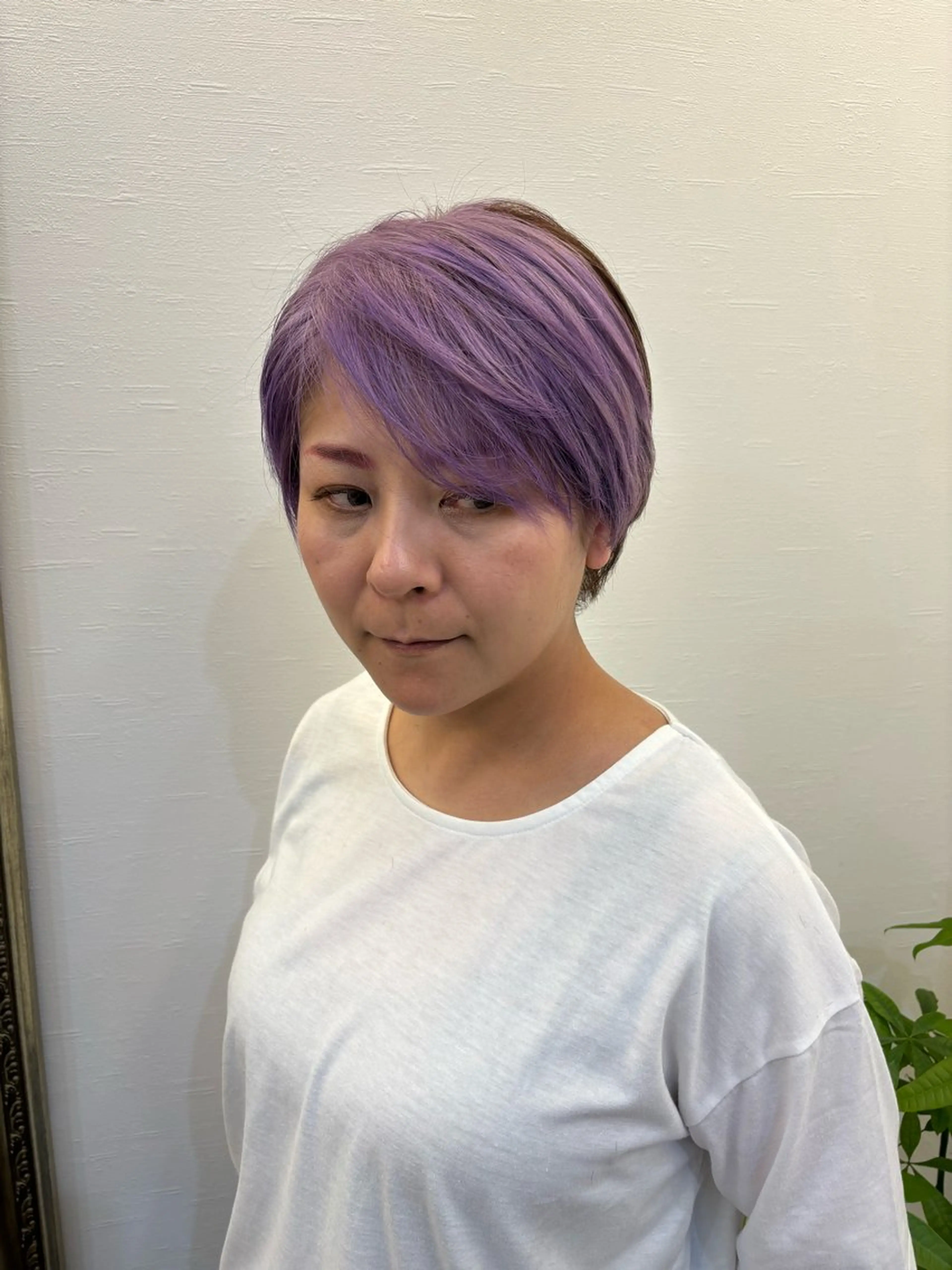 カラー ツノガイ エリのヘアスタイル