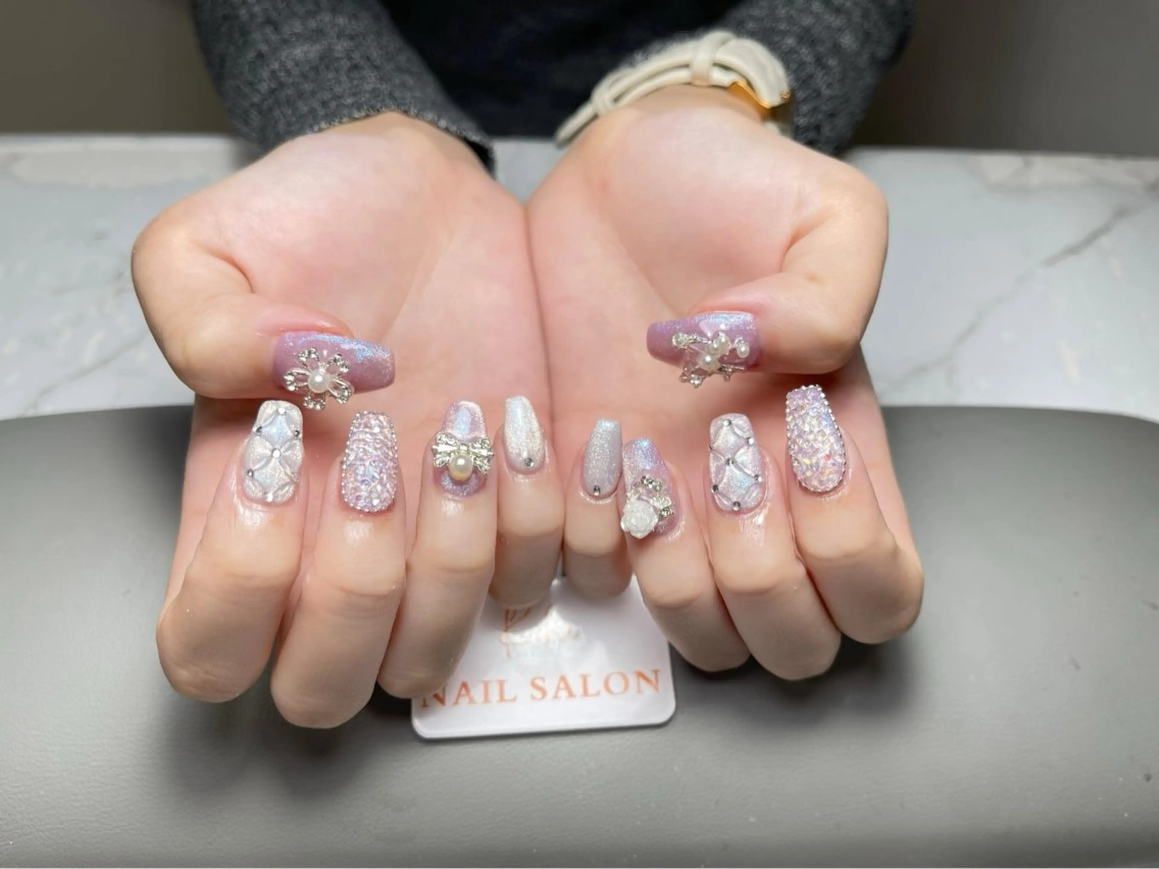 ネイル アートネイル フレンチネイル ジェルネイル グラデーション 韓国ネイル ハンドネイル ハンドケア さくら💮💮 【オフ無料】のネイルデザイン