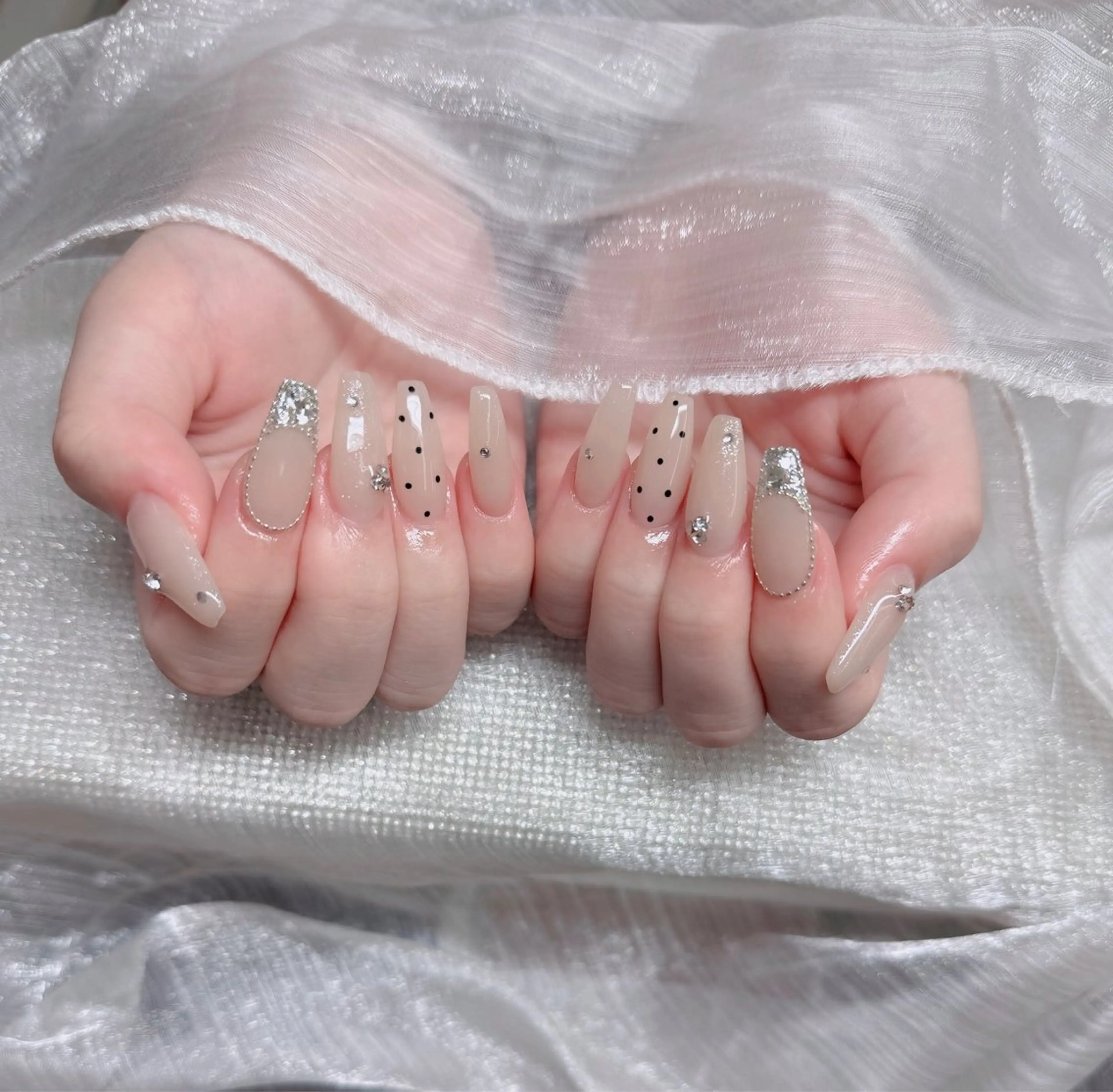 ネイル オーロラネイル フレンチネイル ジェルネイル ハロウィン キラキラネイル ハンドネイル H.baby Nail Salonのネイルデザイン