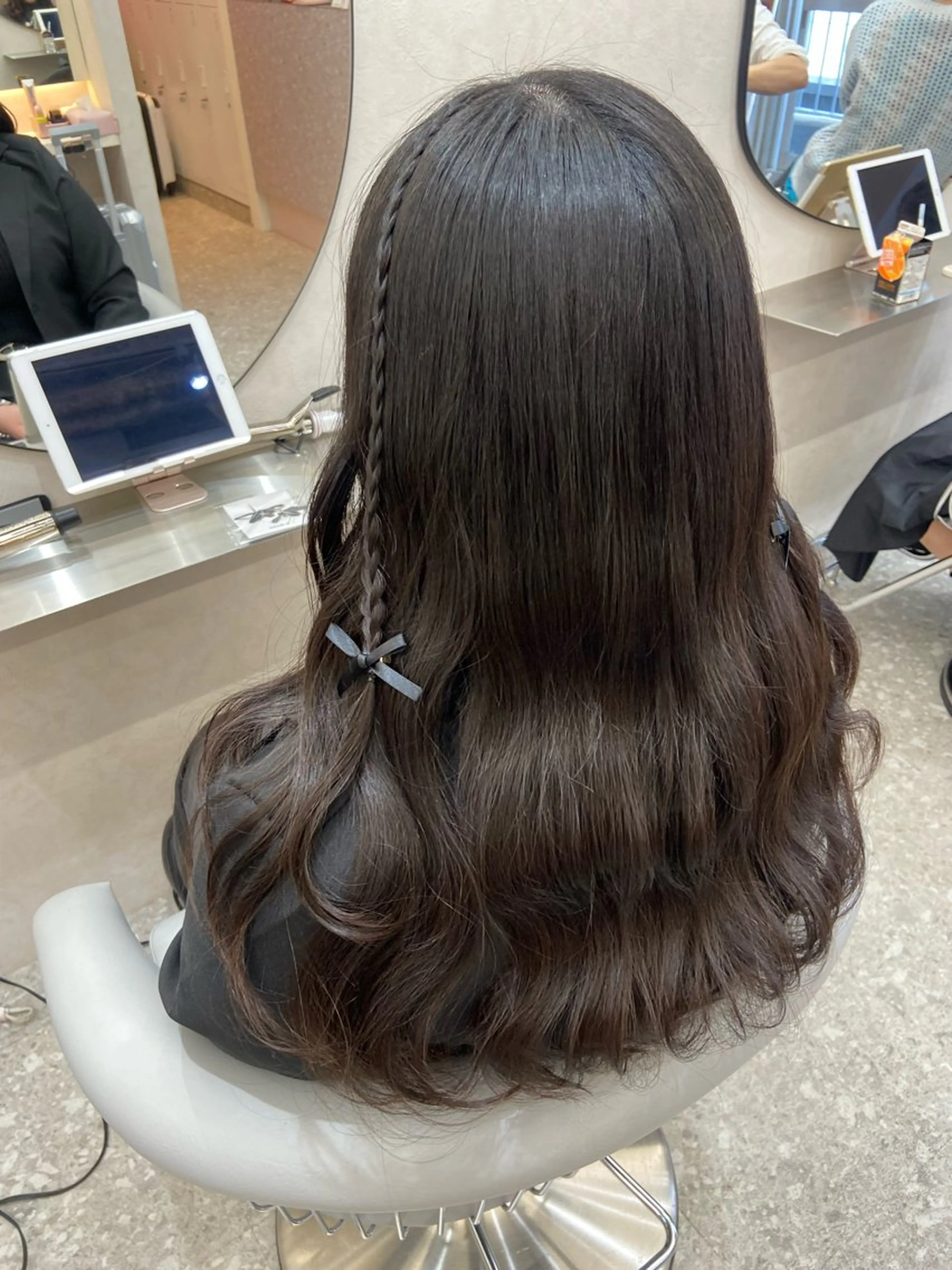 ロング カラー ダークグレー 韓国風ヘア カット ヘアカラー トリートメント 新宿/韓国ヘア 中明度カラー/かやのヘアスタイル