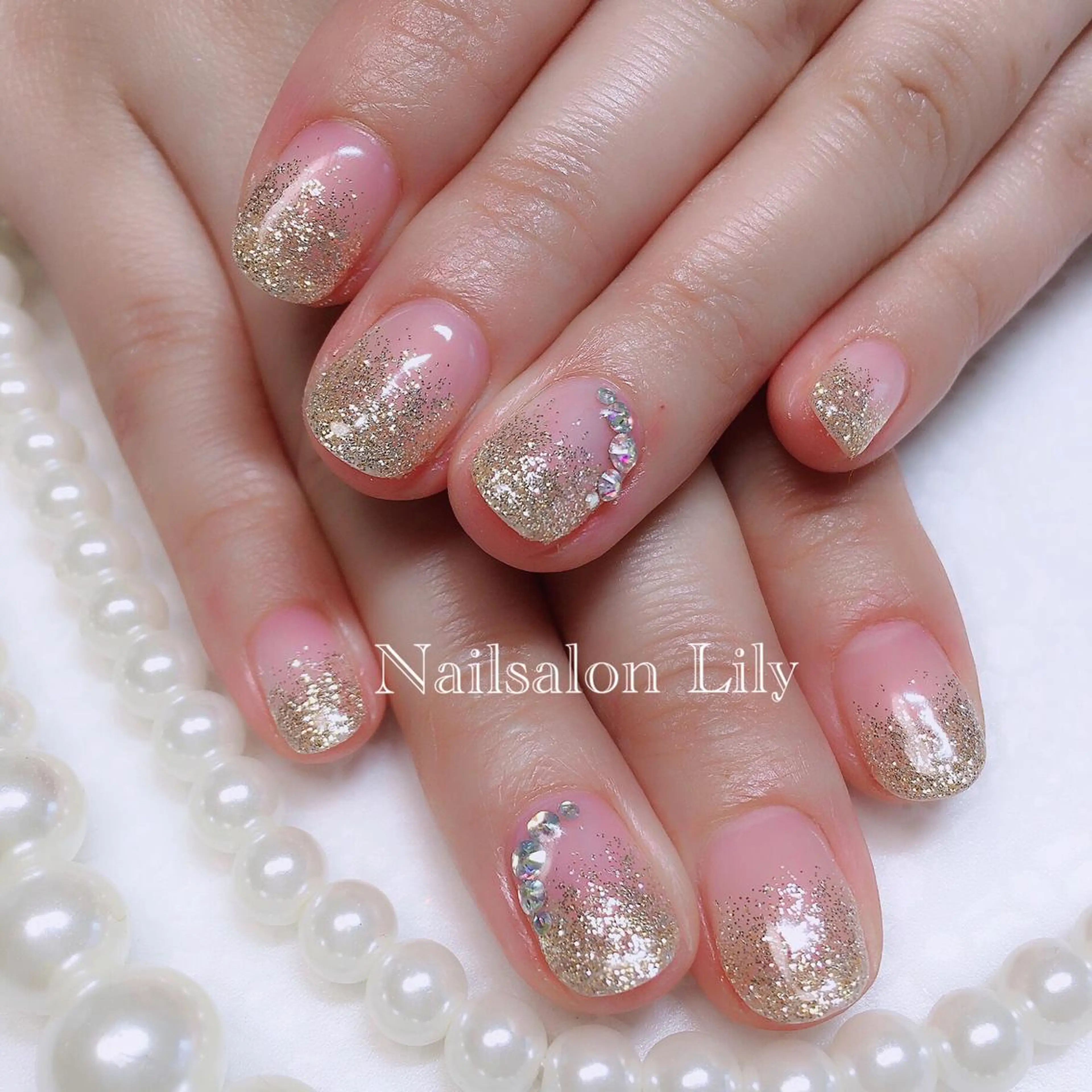 ネイル グラデーション ラメ(グリッター) ラメグラデーション Lily*nail 🌻Mii🌻のネイルデザイン