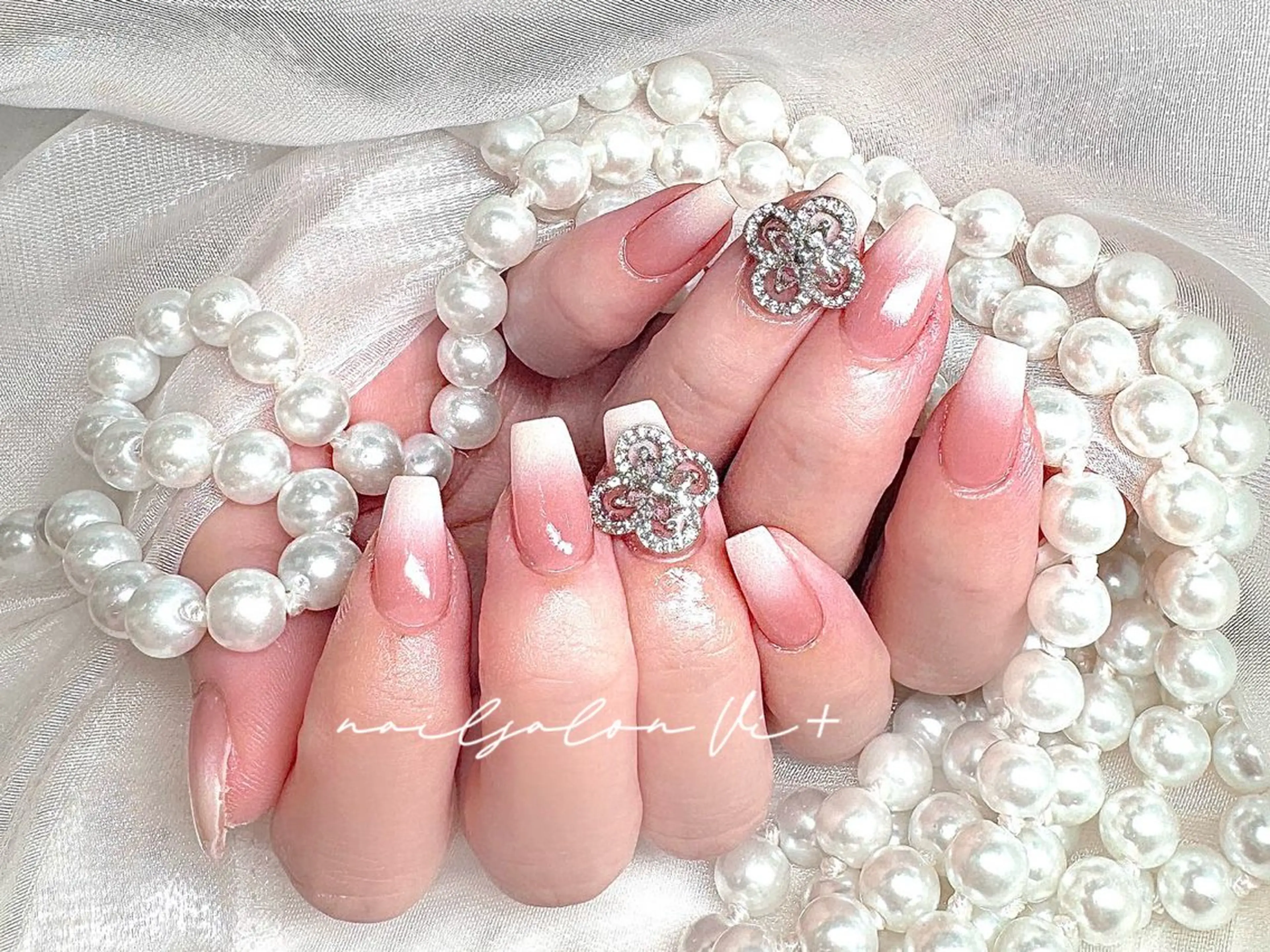 ネイル ハンドネイル ✨Nailsalon Vi+✨のネイルデザイン