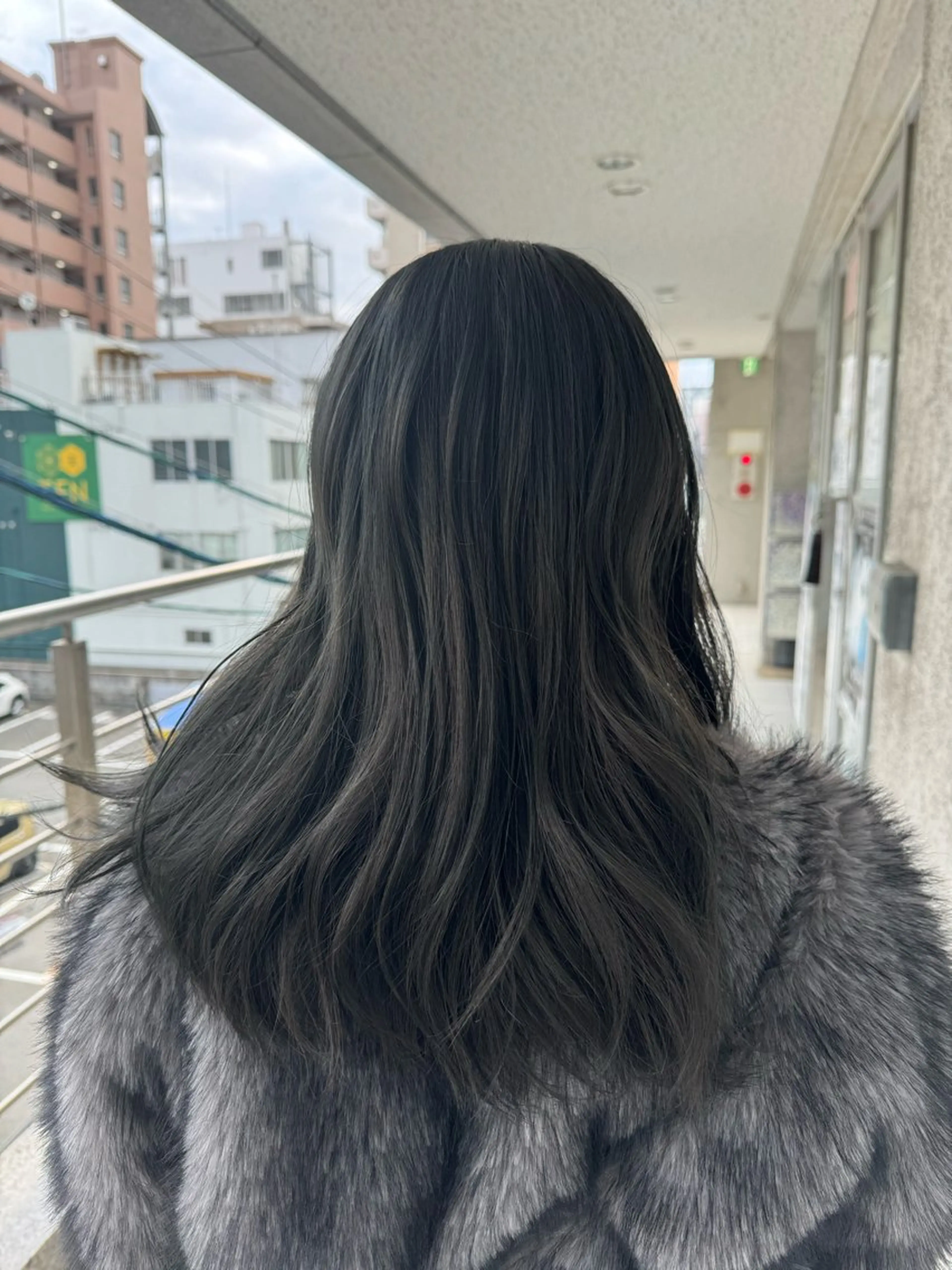 カラー ヘアカラー 椎葉 祐也のヘアスタイル