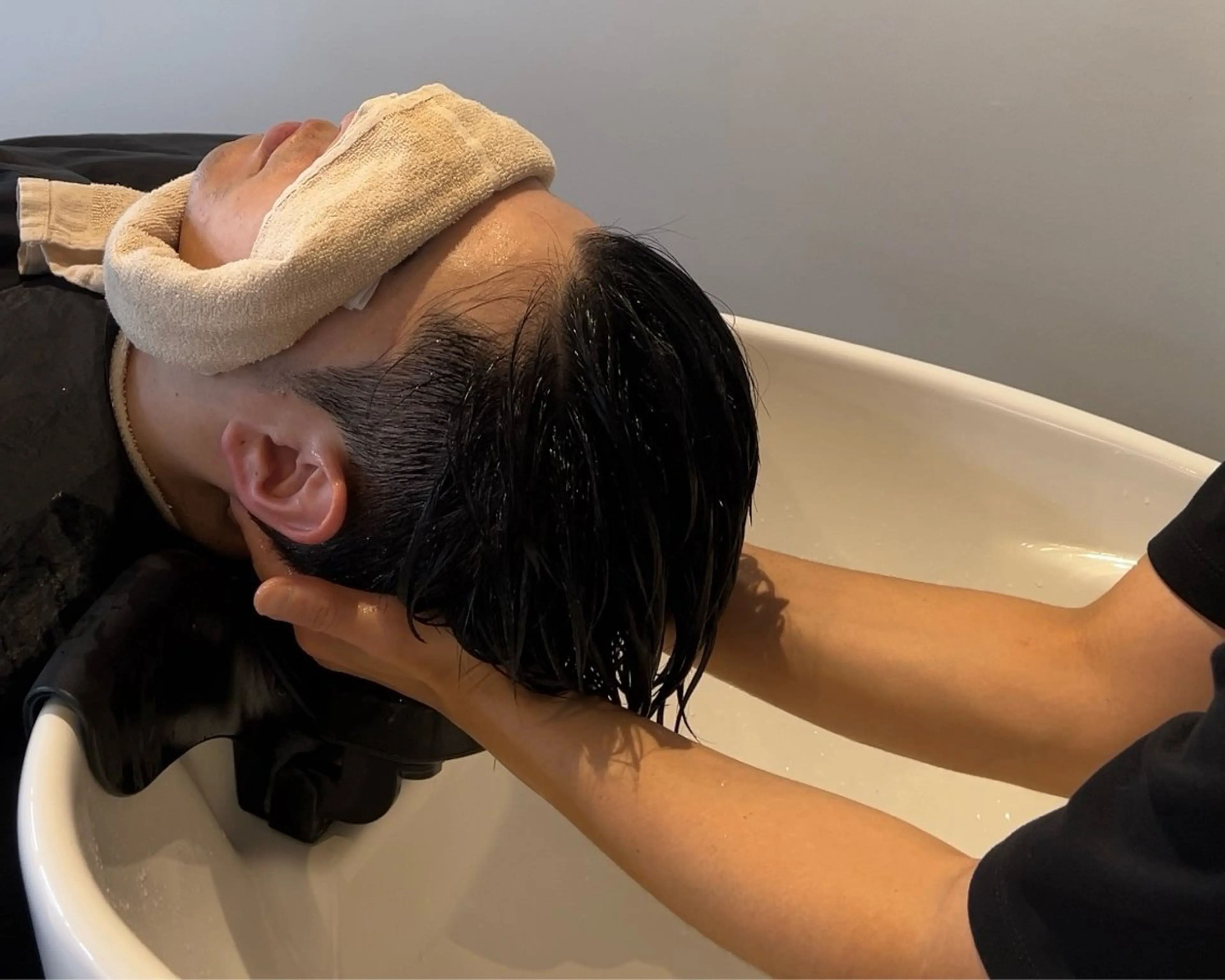 メンズ カット ヘッドスパ OKADA/メンズ /カット/眉/縮毛のヘアスタイル