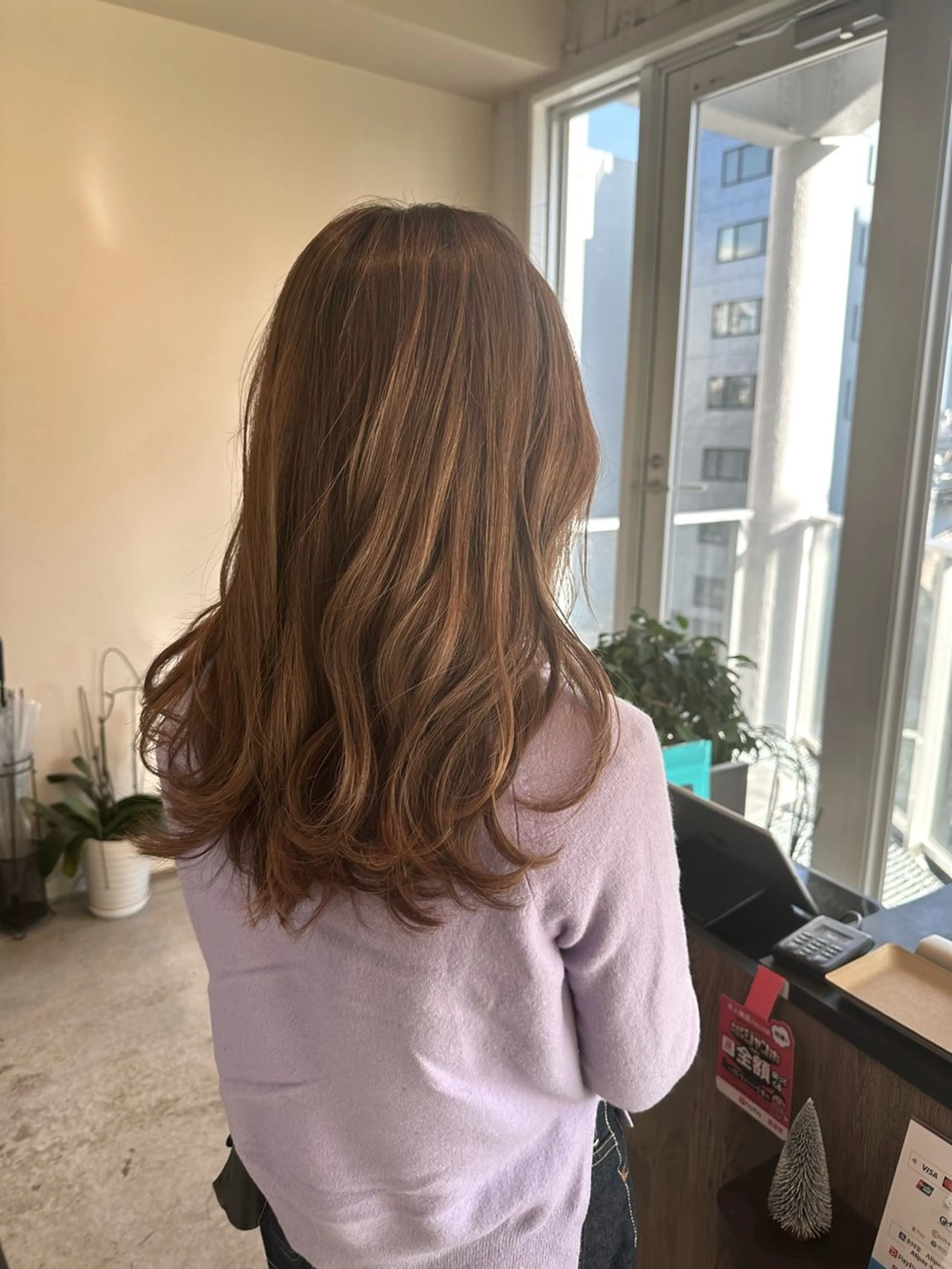 ミディアム カラー カット ヘアカラー トリートメント ✨髪質改善/ハイトー ン/艶髪高山のヘアスタイル