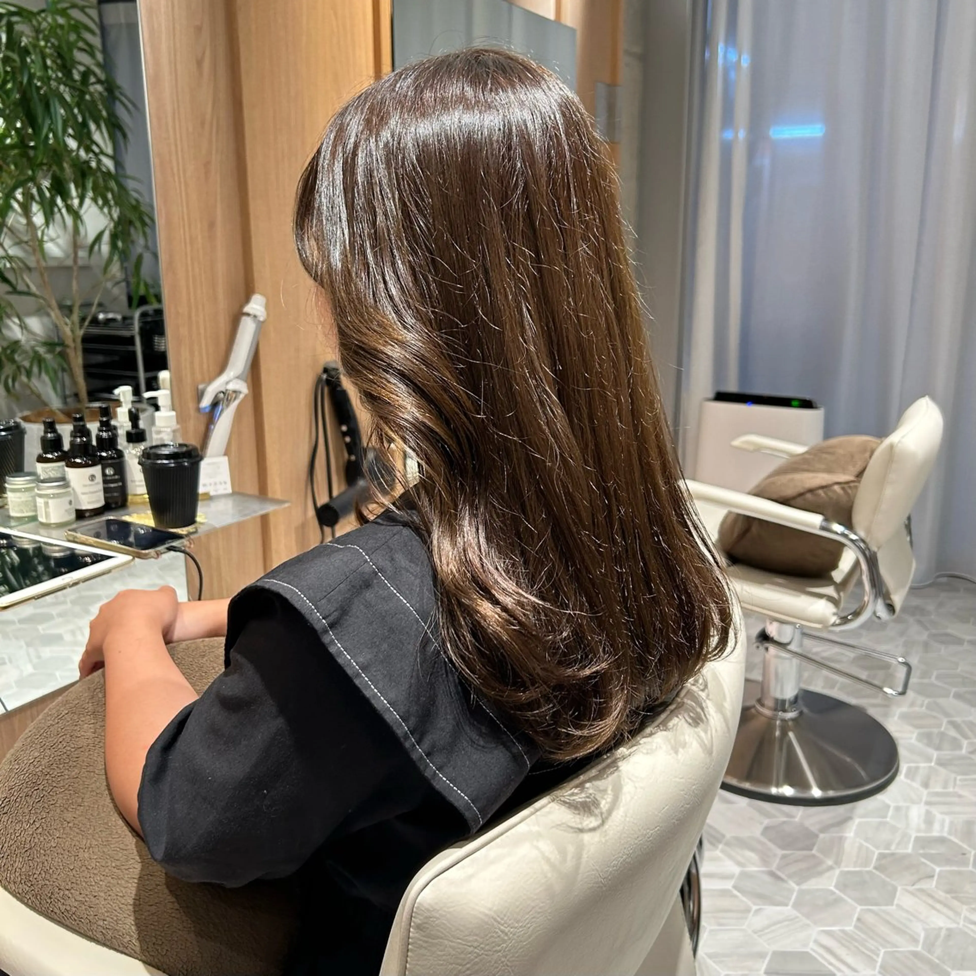 ロング カラー ベージュカラー ブリーチ ダブルカラー オリーブベージュ ヘアカラー 艶感/ナチュラル 🌿マアヤのヘアスタイル