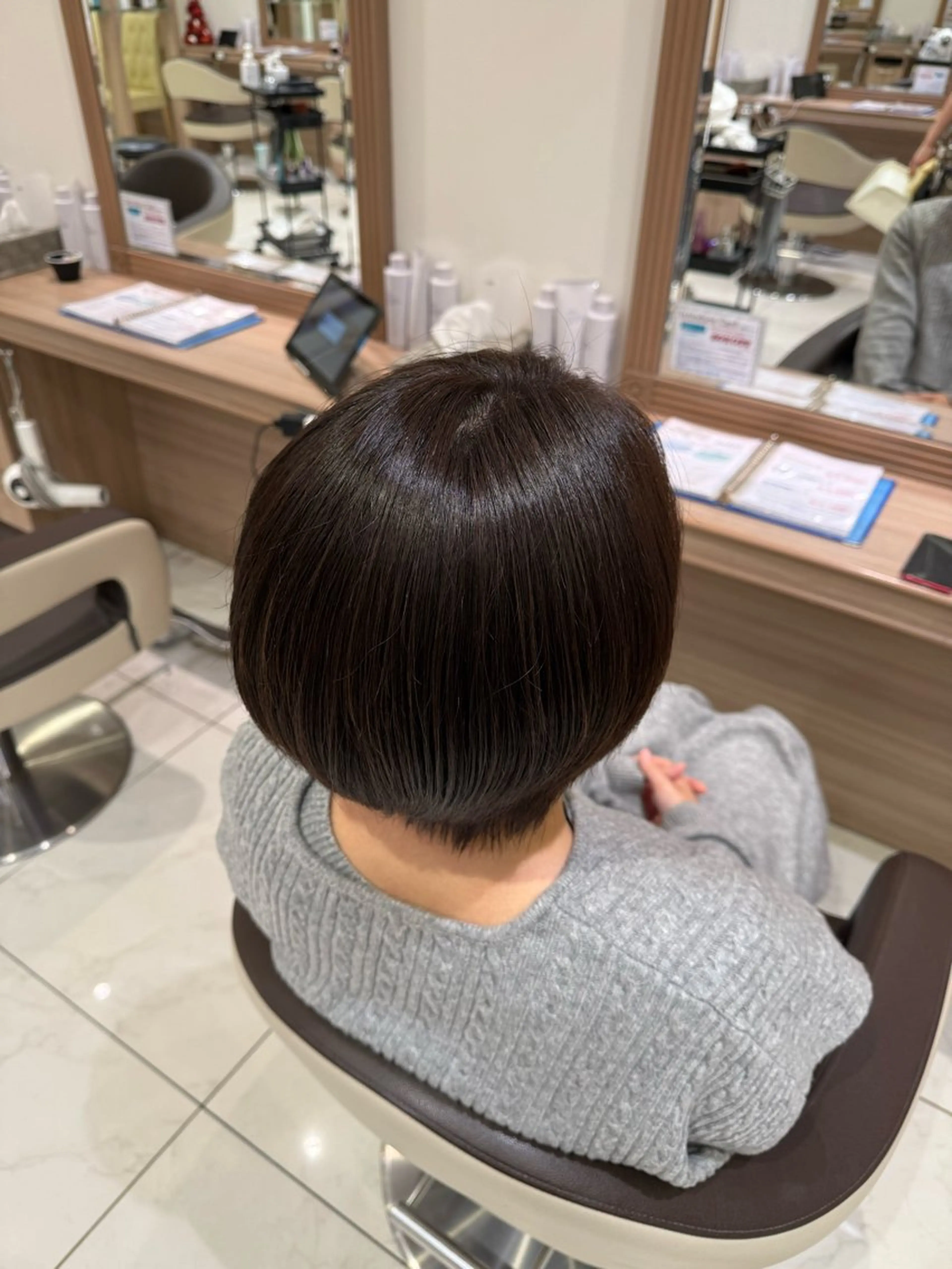 ショート カラー ブリーチ ブリーチなしカラー ヘアカラー 山内 星愛🫧のヘアスタイル