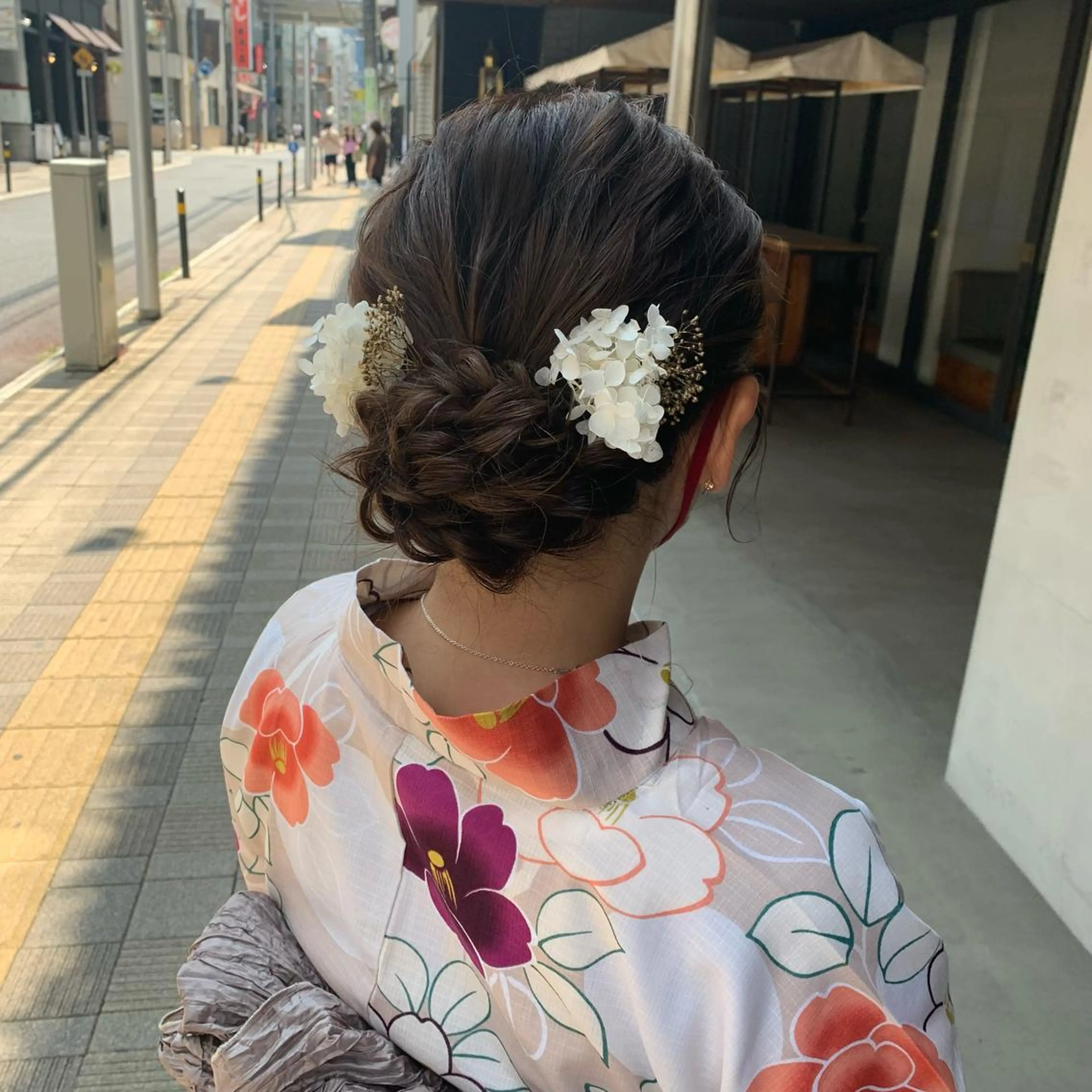 ヘアアレンジ 着付け SAKINO. ベージュカラーのヘアスタイル