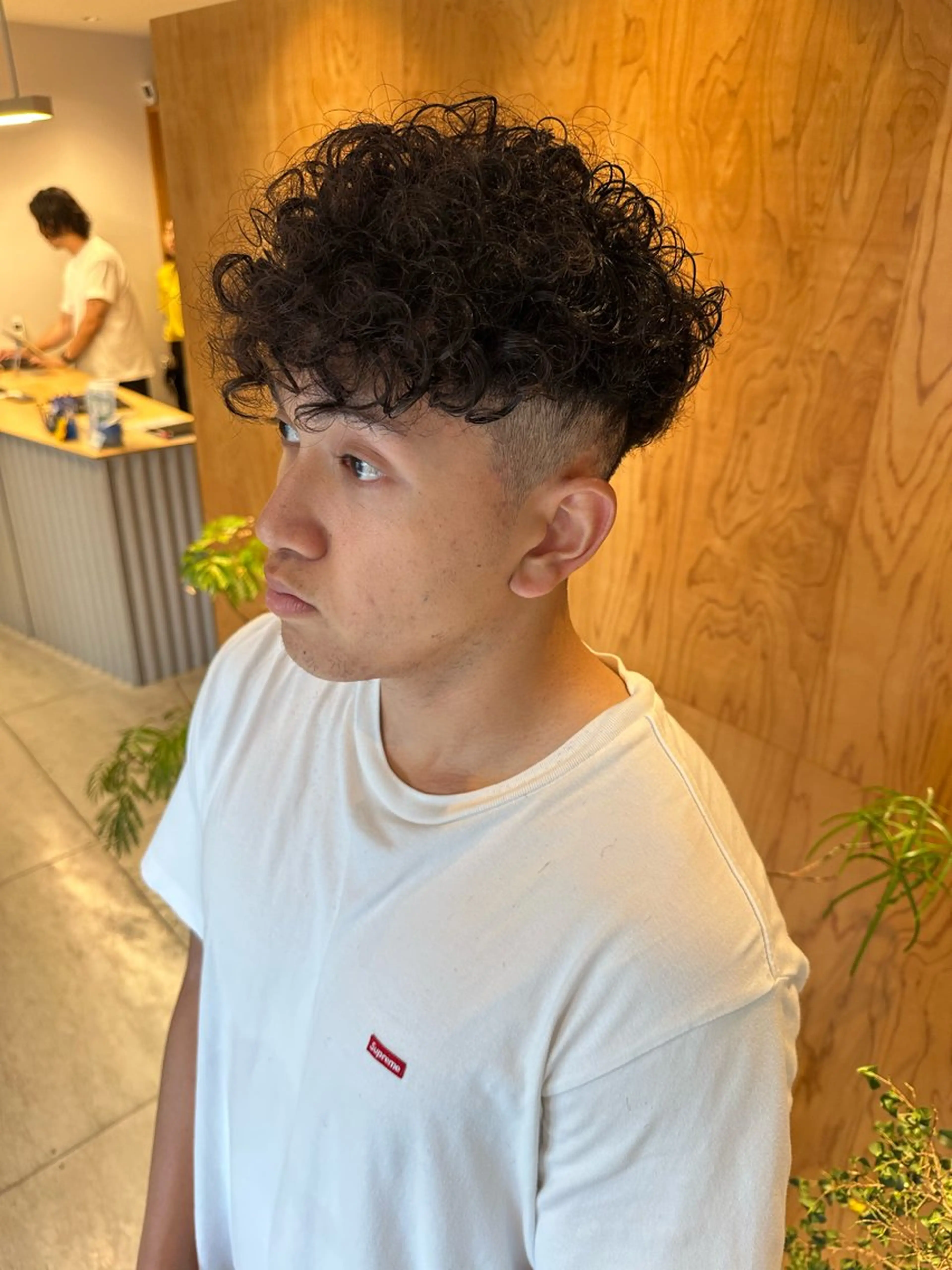 ショート パーマ メンズ フェードカット メンズパーマ プードルパーマ プードルパーマ 🔥メンズ特化/ パーマ＆カット🌀のヘアスタイル