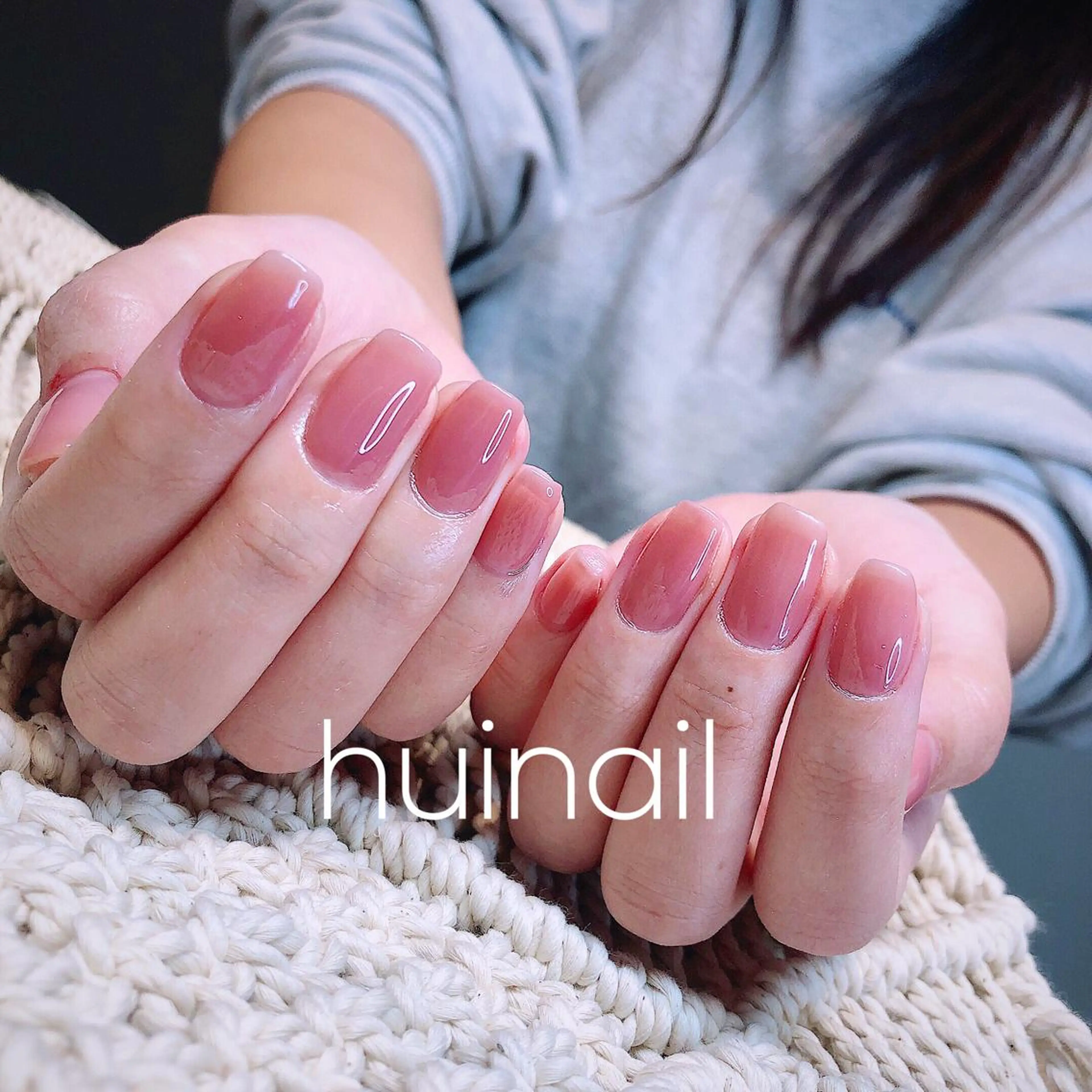 ミディアム ハンドネイル めぐみのネイルサロン スタッフ練習のネイルデザイン