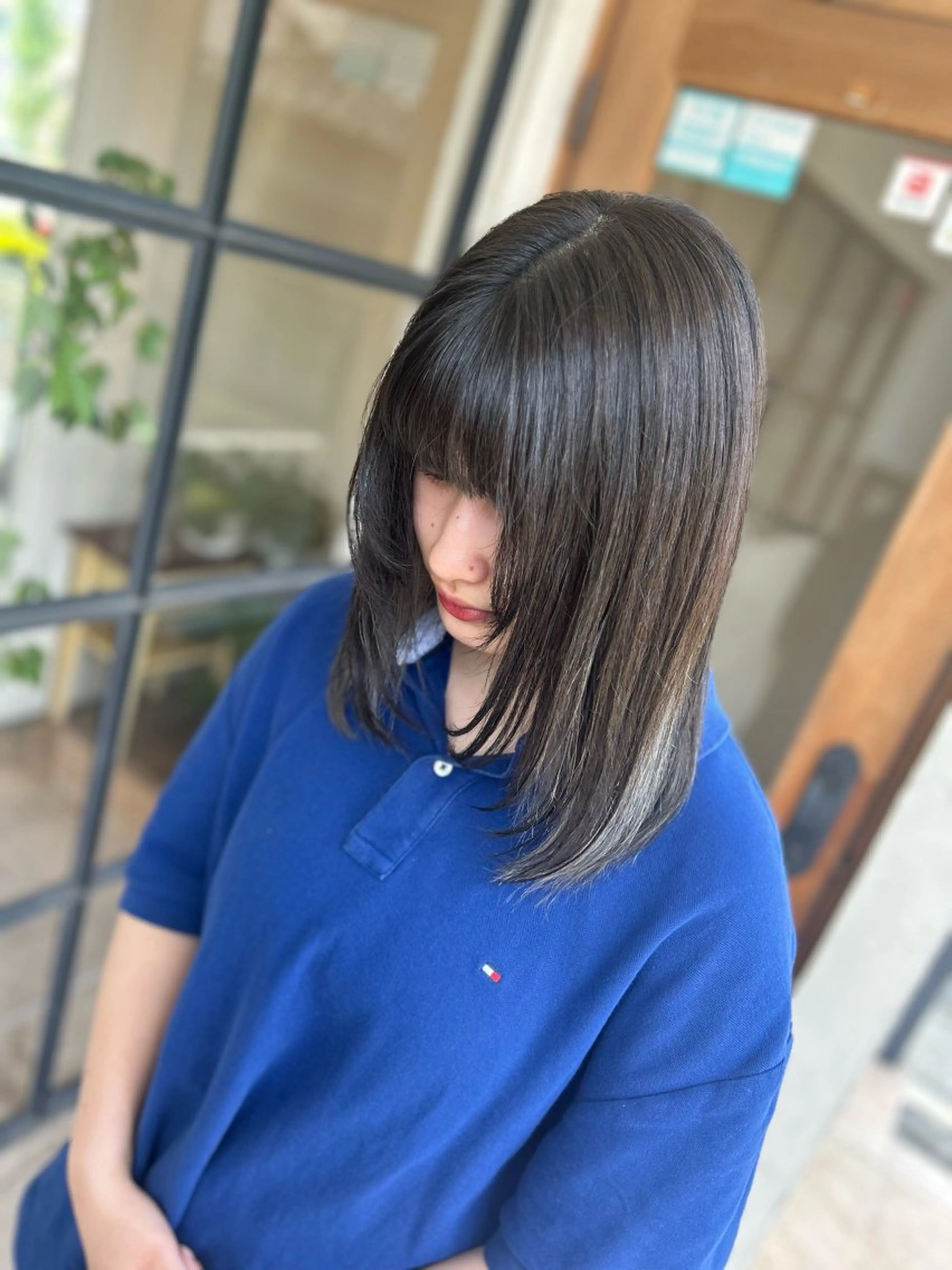ロング カラー インナーカラー 顔まわりレイヤー 顔周りカット レイヤーカット カット ヘアカラー Morpho Hair Product所属・井上 花音のヘアスタイル