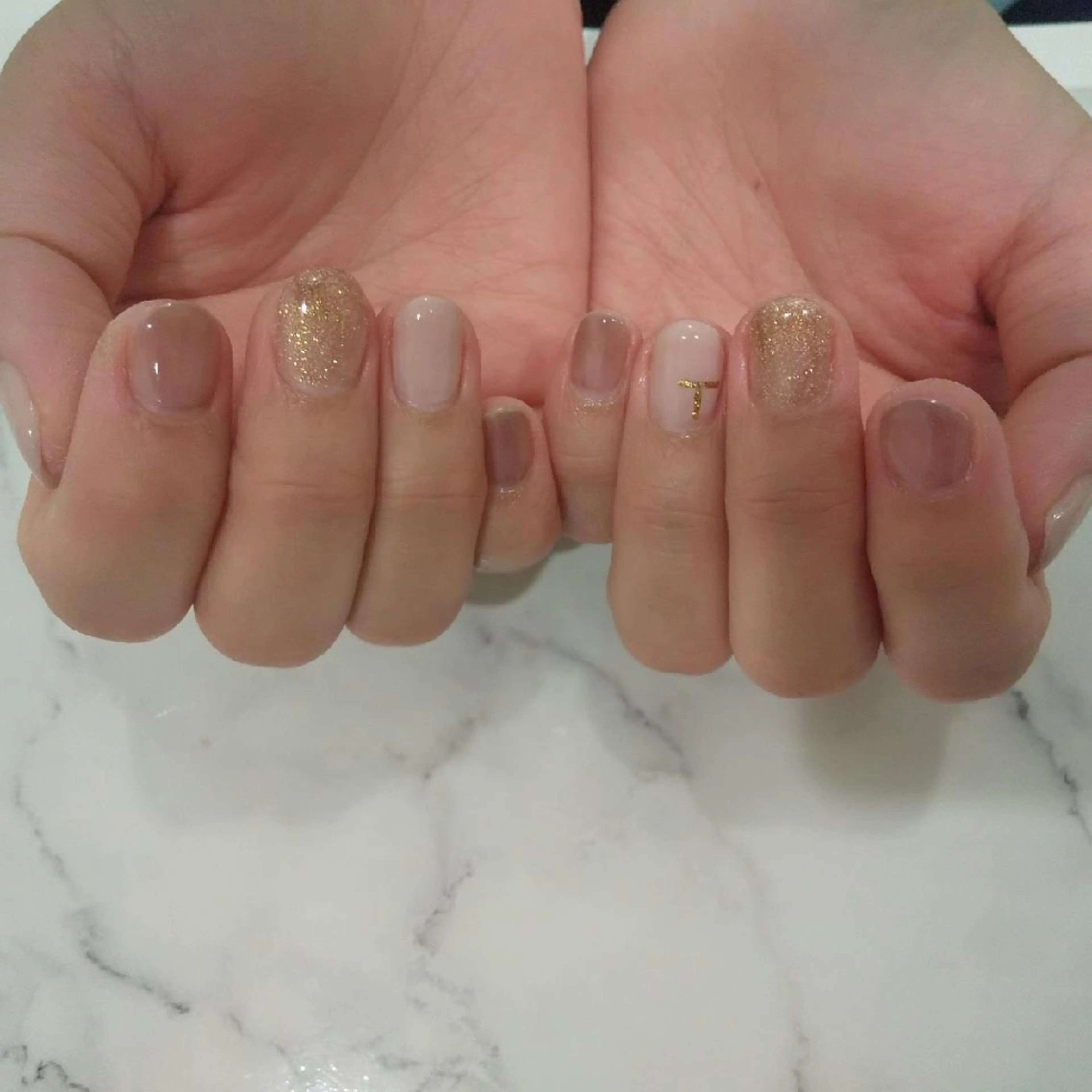 ネイル アートネイル フラワーネイル ジェルネイル スカルプネイル ネイル&フラワーサロン〜Ri✦hiro〜鳥栖店所属・HIRATA RIEのネイルデザイン