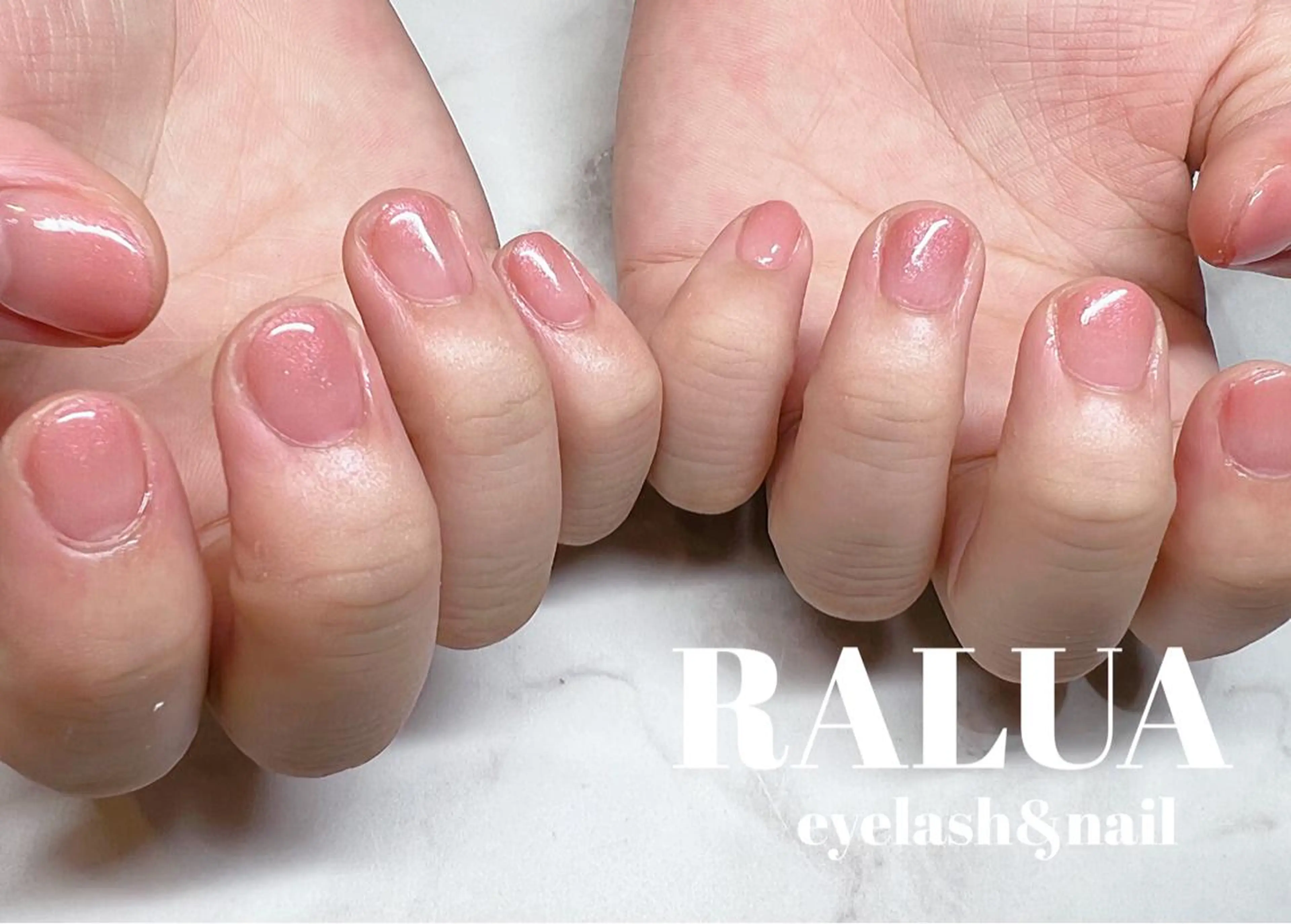 ネイル ハンドネイル RALUA shiori🐰のネイルデザイン