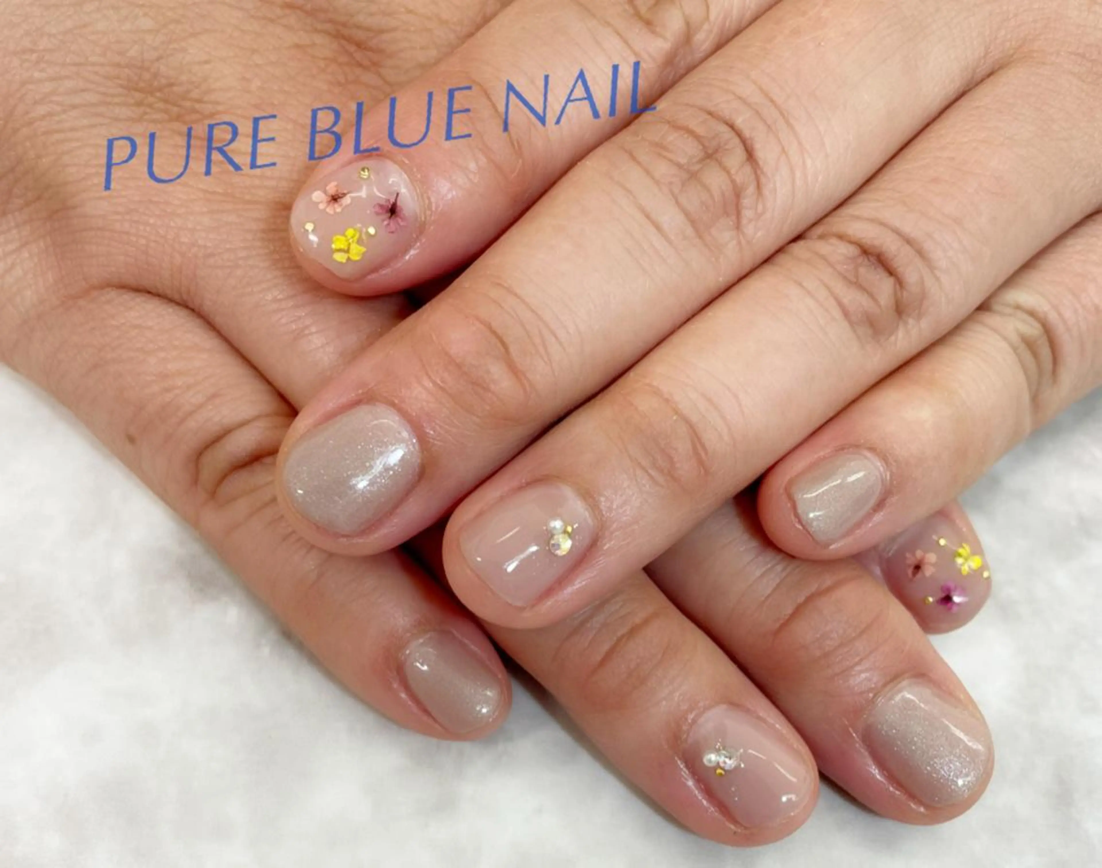 ネイル PURE BLUE NAILのネイルデザイン