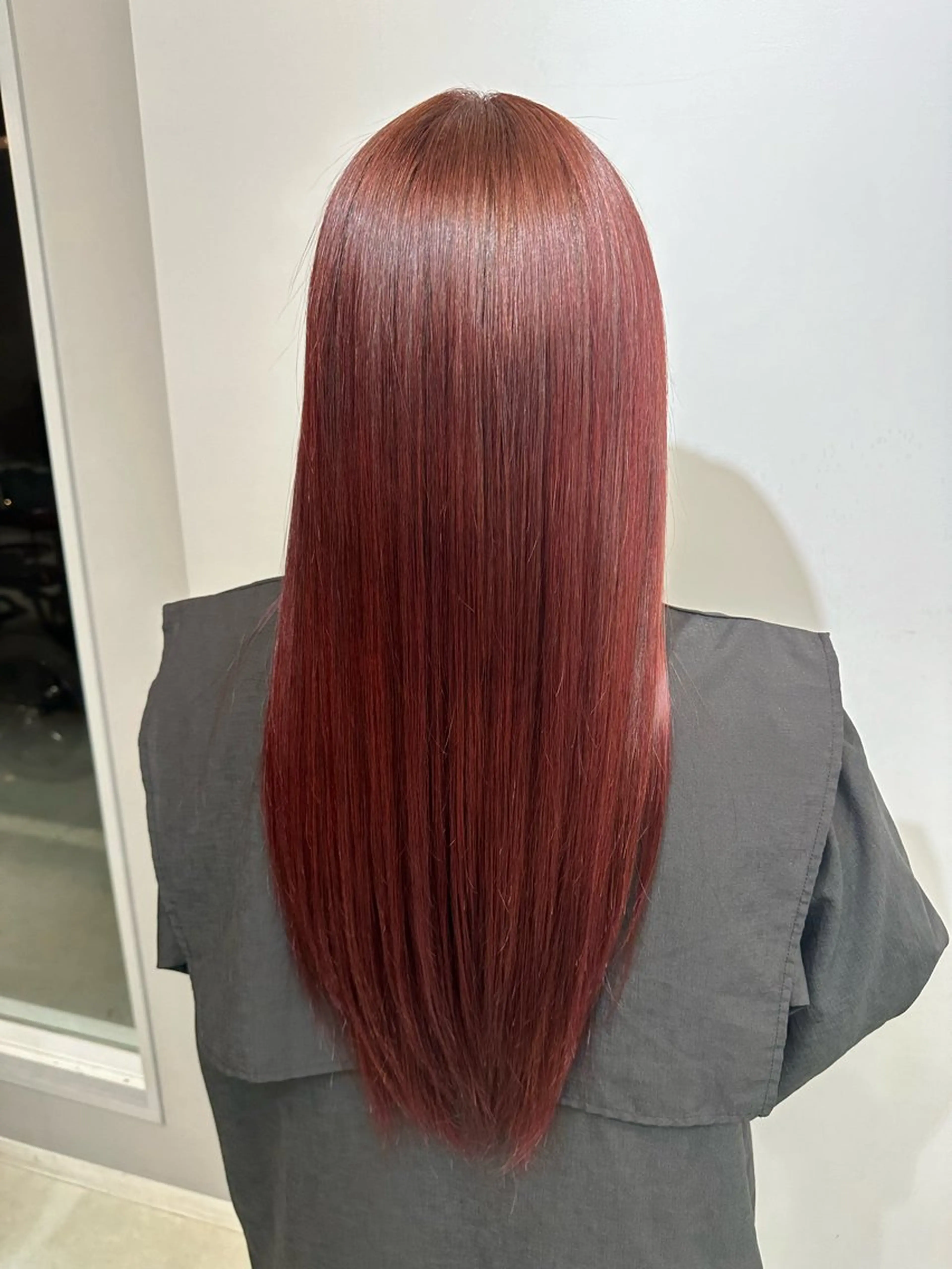 ロング カラー ブラウンカラー レッドカラー レッドブラウン カット ヘアカラー トリートメント 髪質改善　縮毛矯正 ツイスパanBタクミのヘアスタイル