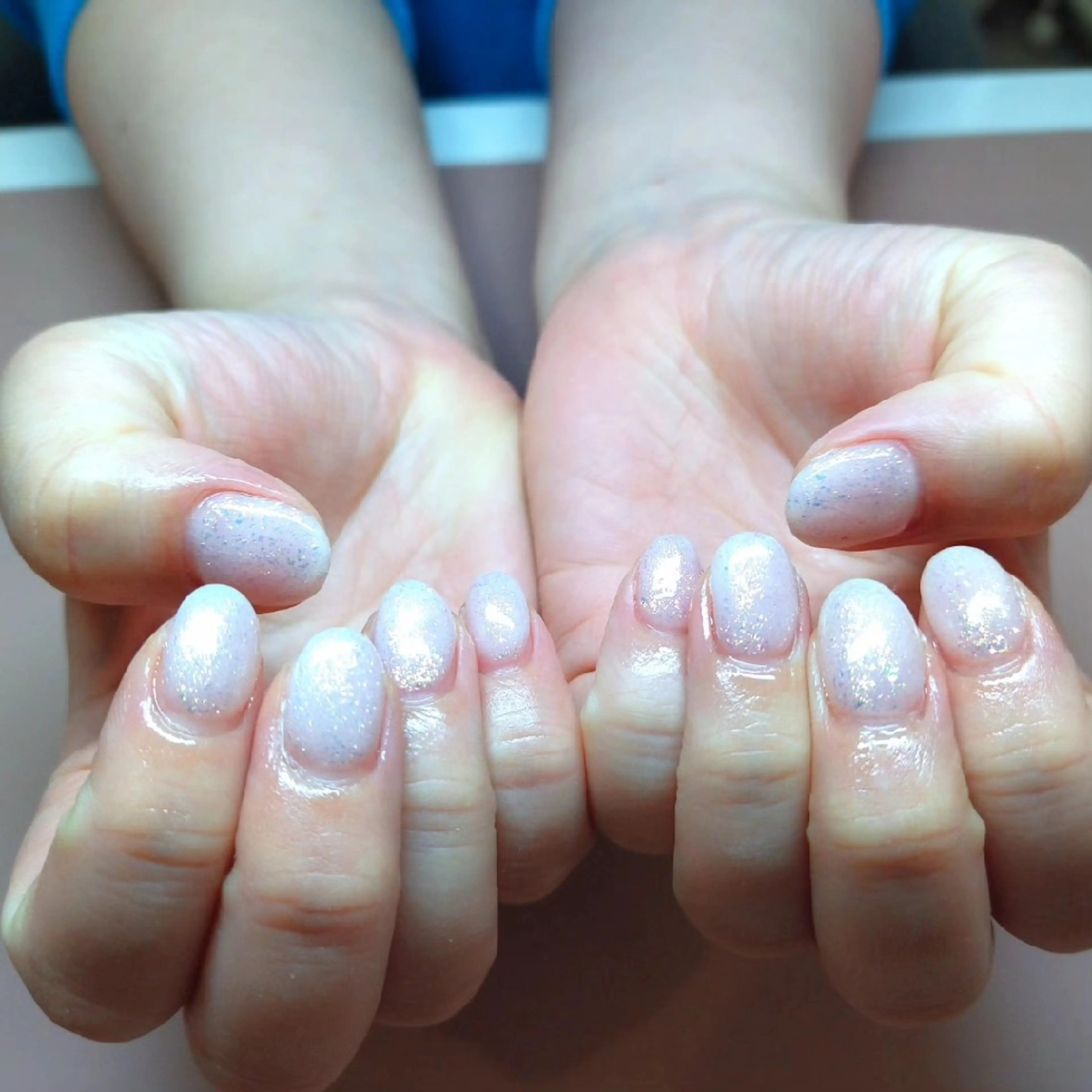 ネイル ホワイト 鐙 桃華のネイルデザイン