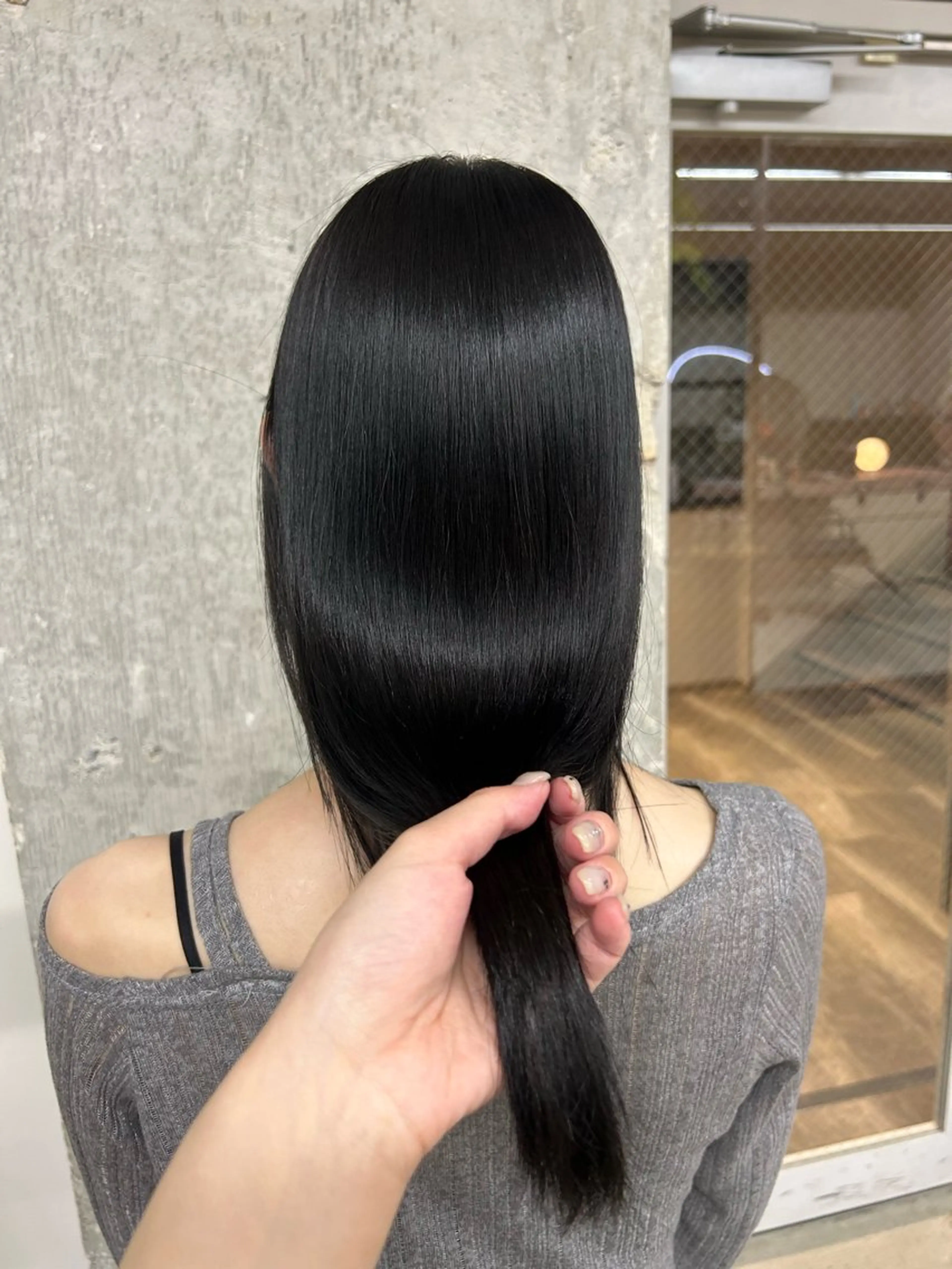 セミロング 酸性ストレート ヘアカラー 縮毛矯正 トリートメント 伊藤ほのか /パーマ/オリーブのヘアスタイル