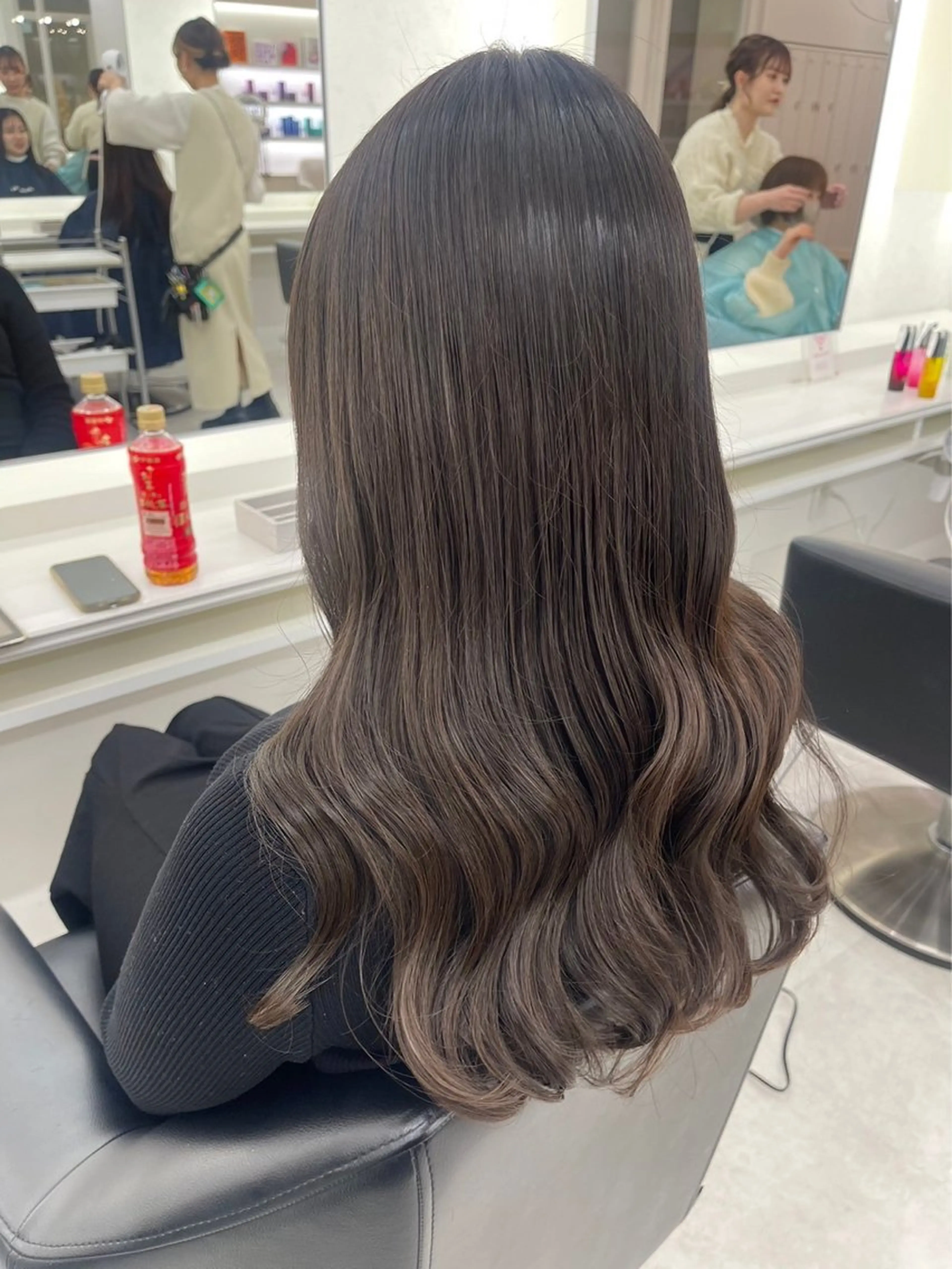 ロング アイスグレージュ ParveMix いしいまお🌼のヘアスタイル