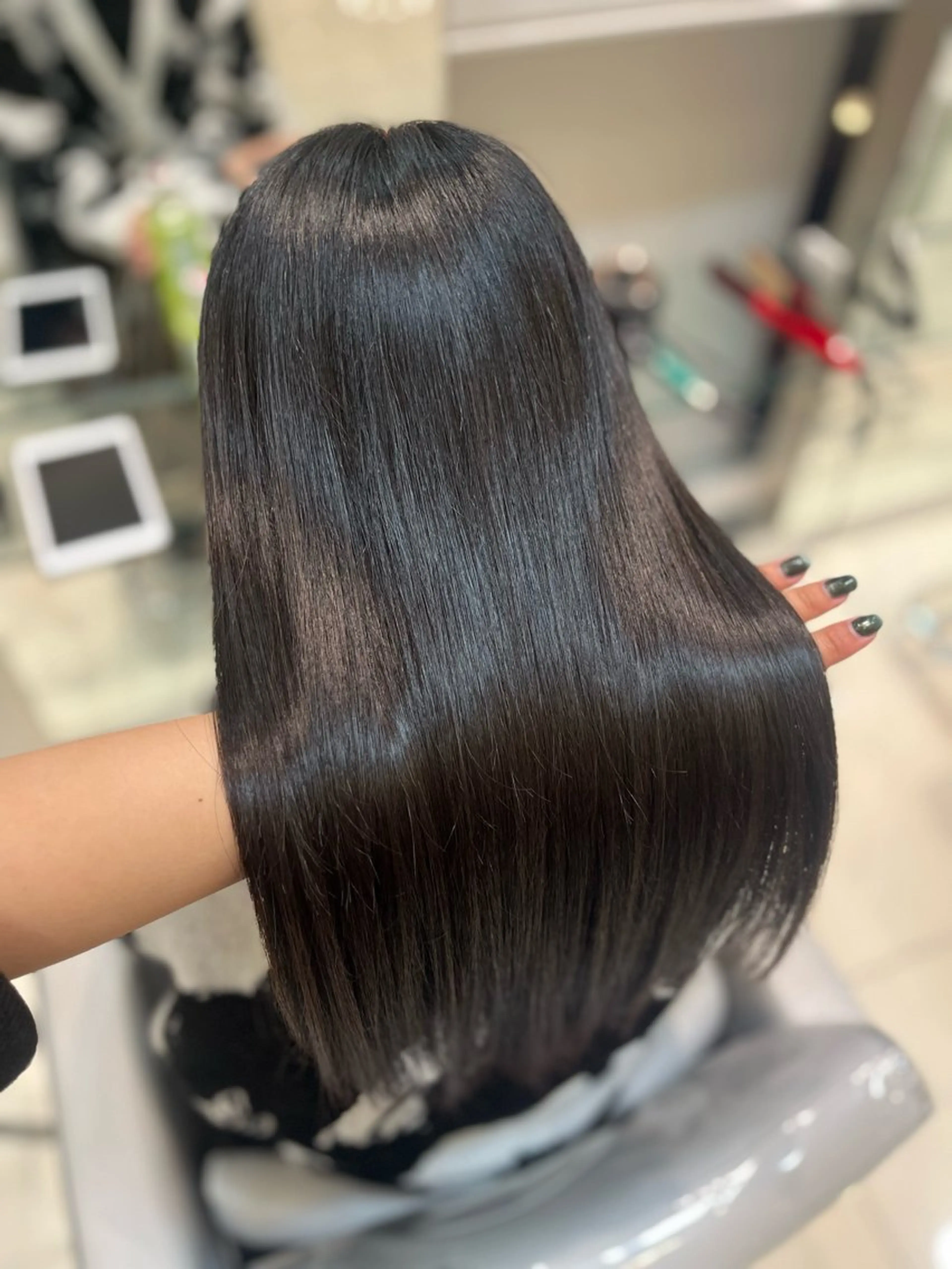 ロング パーマ Above /yoshimiのヘアスタイル