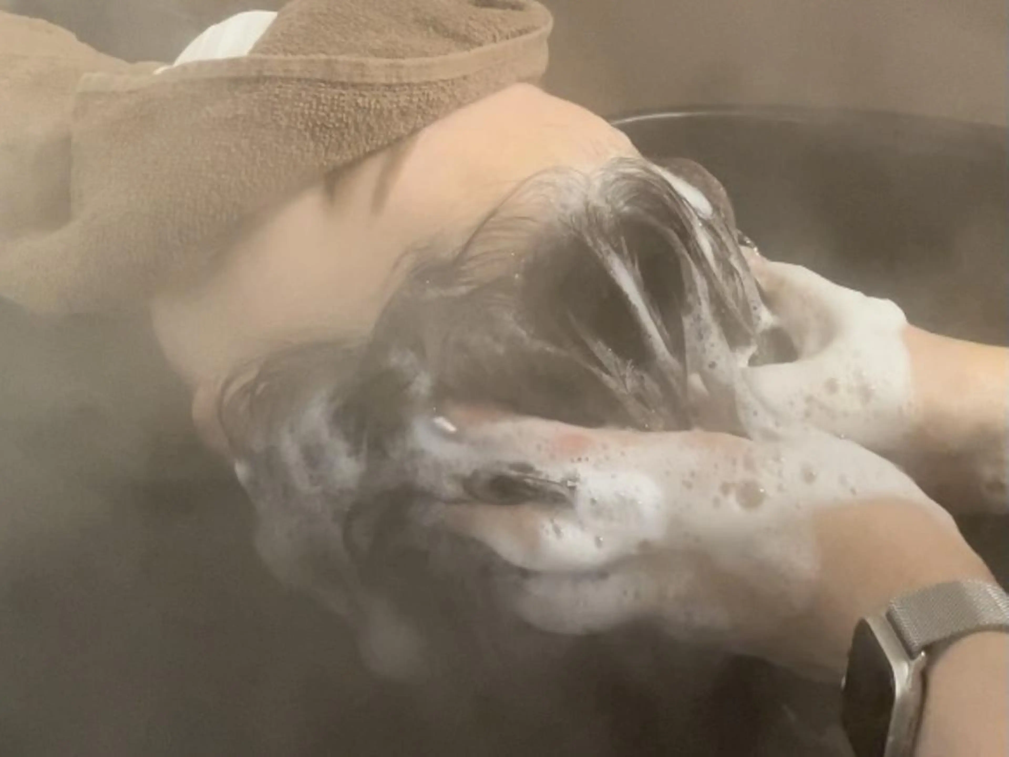 ロング 勝沼 佑季のヘアスタイル