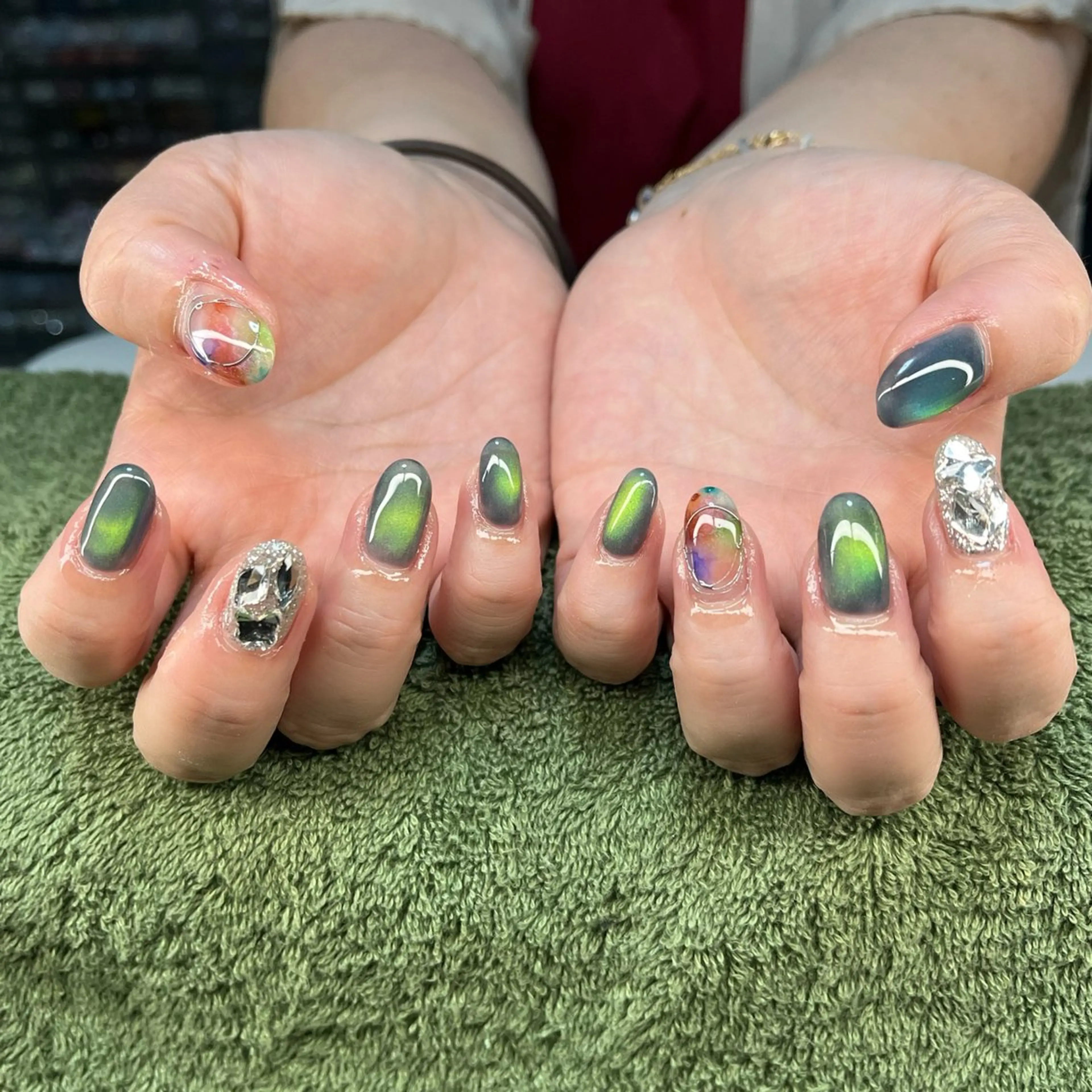 ネイル マグネットネイル ハンドネイル フットネイル MHR nailのネイルデザイン