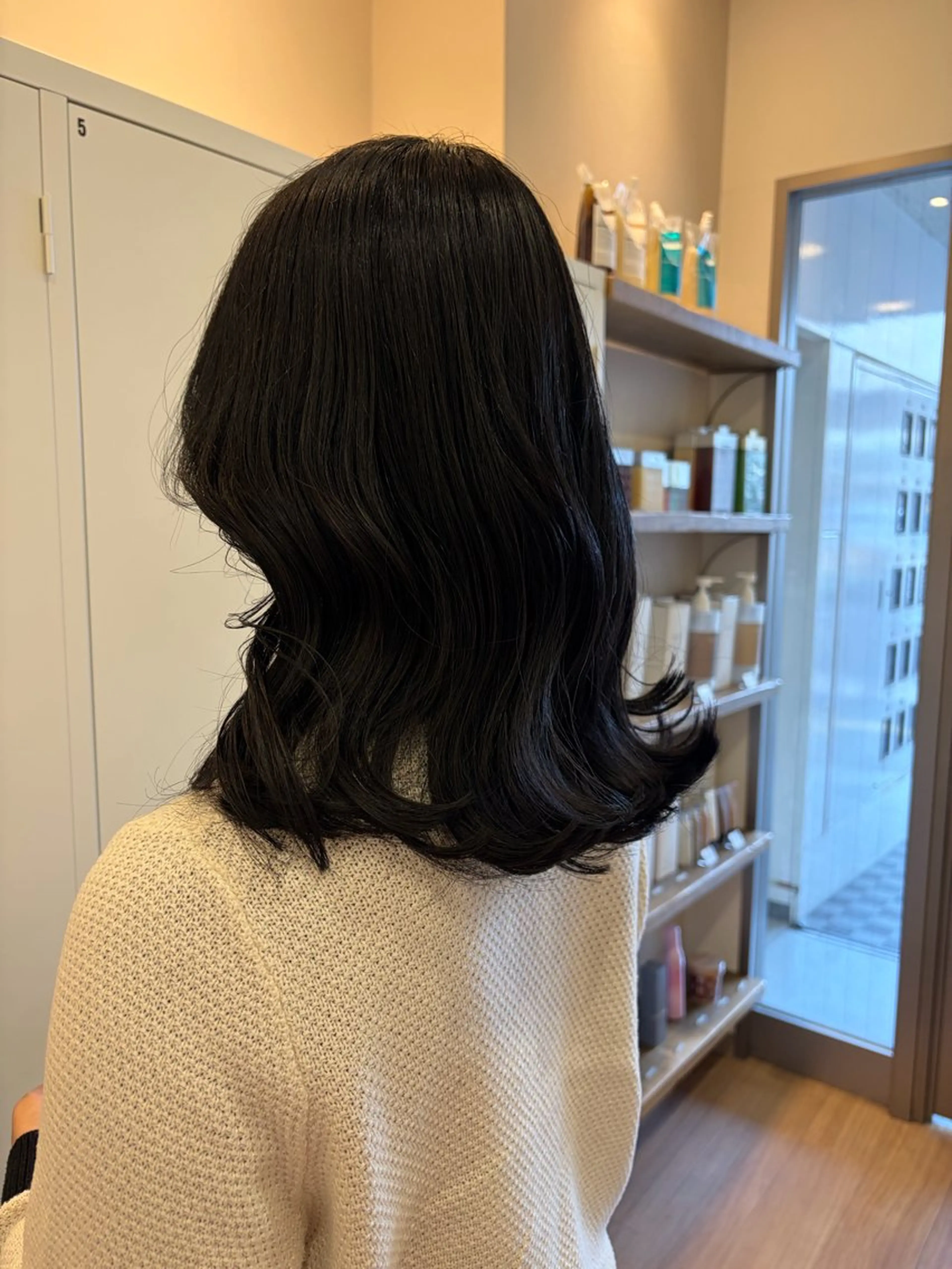 ミディアム カット ヘアカラー トリートメント ａｉｋａ🐩 /艶カラー/レイヤーのヘアスタイル