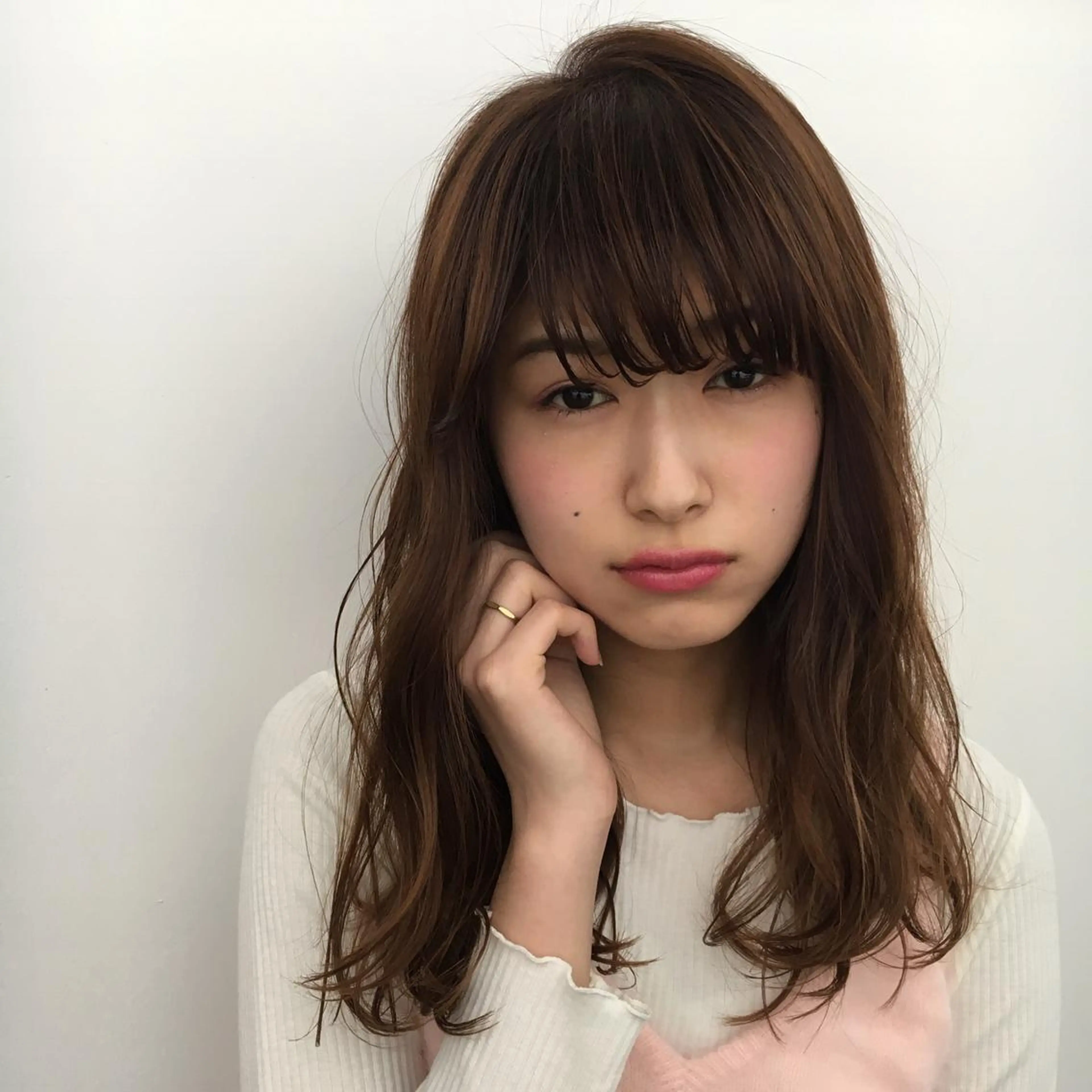 ミディアム 中川 結のヘアスタイル