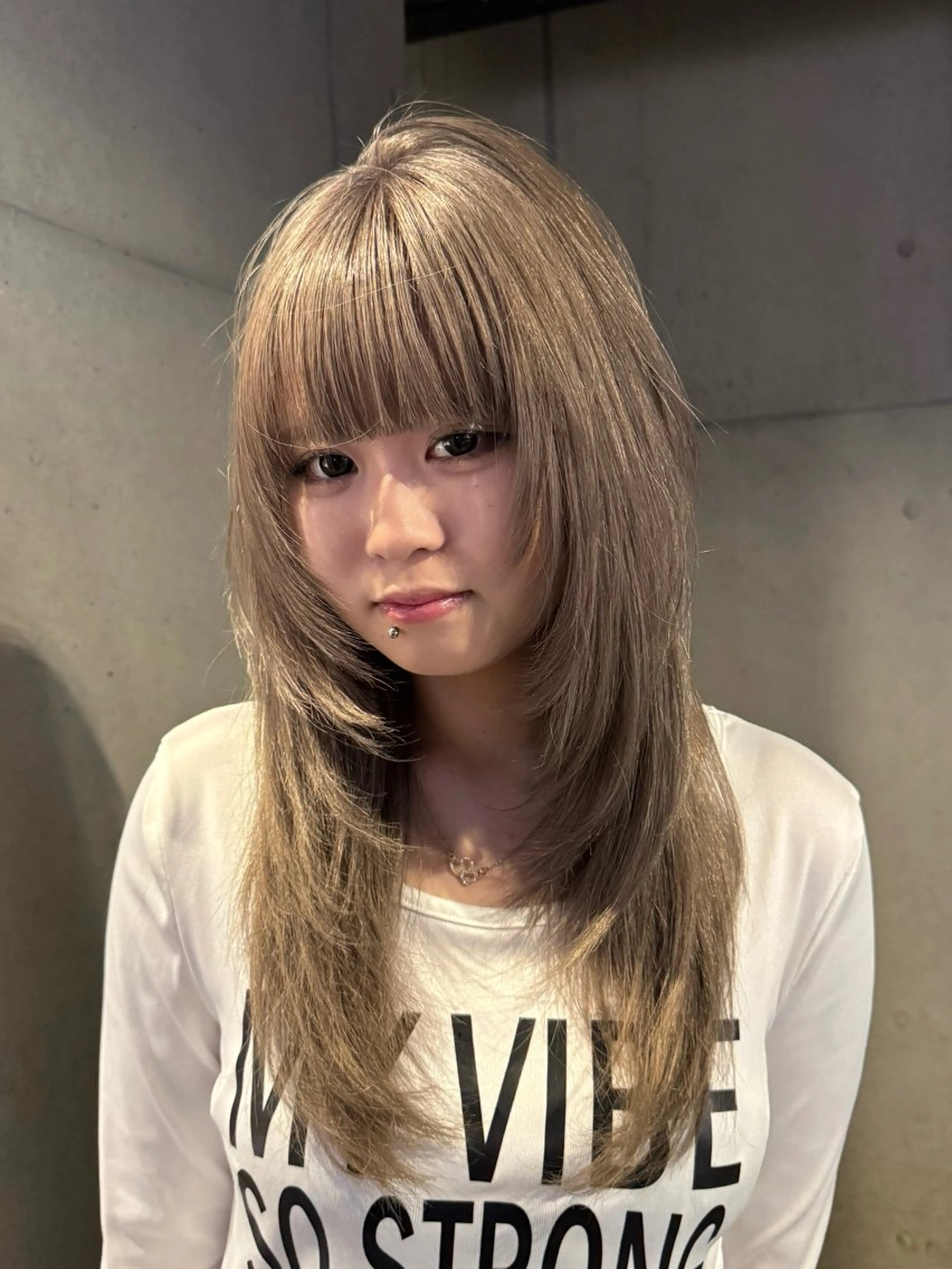 ロング カラー カット ヘアカラー トリートメント だいち/ブリーチ/ レイヤーカットのヘアスタイル