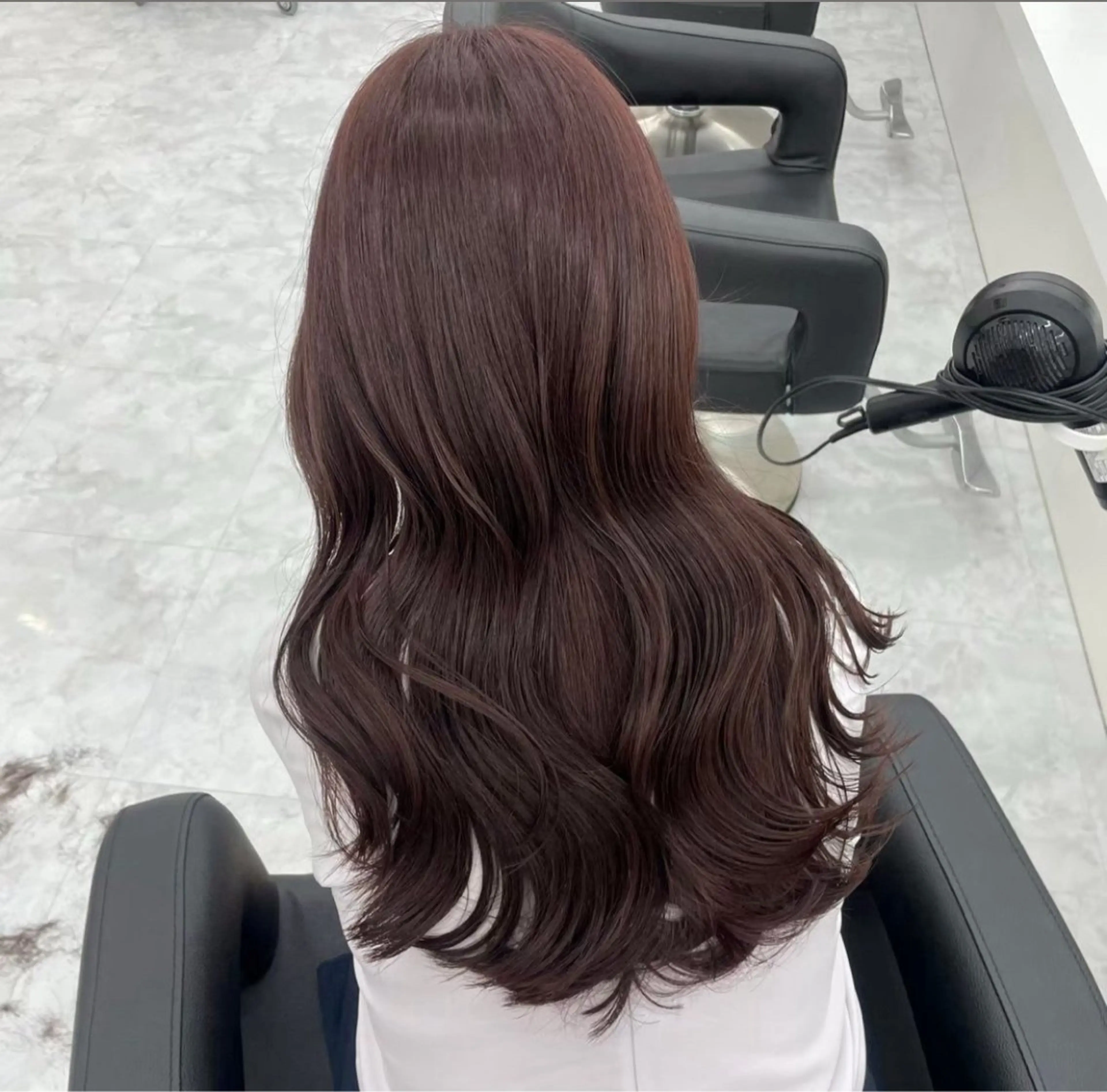 ロング ヘアカラー 韓国ヘア/ブリーチ無 しWカラー/オリーブのヘアスタイル