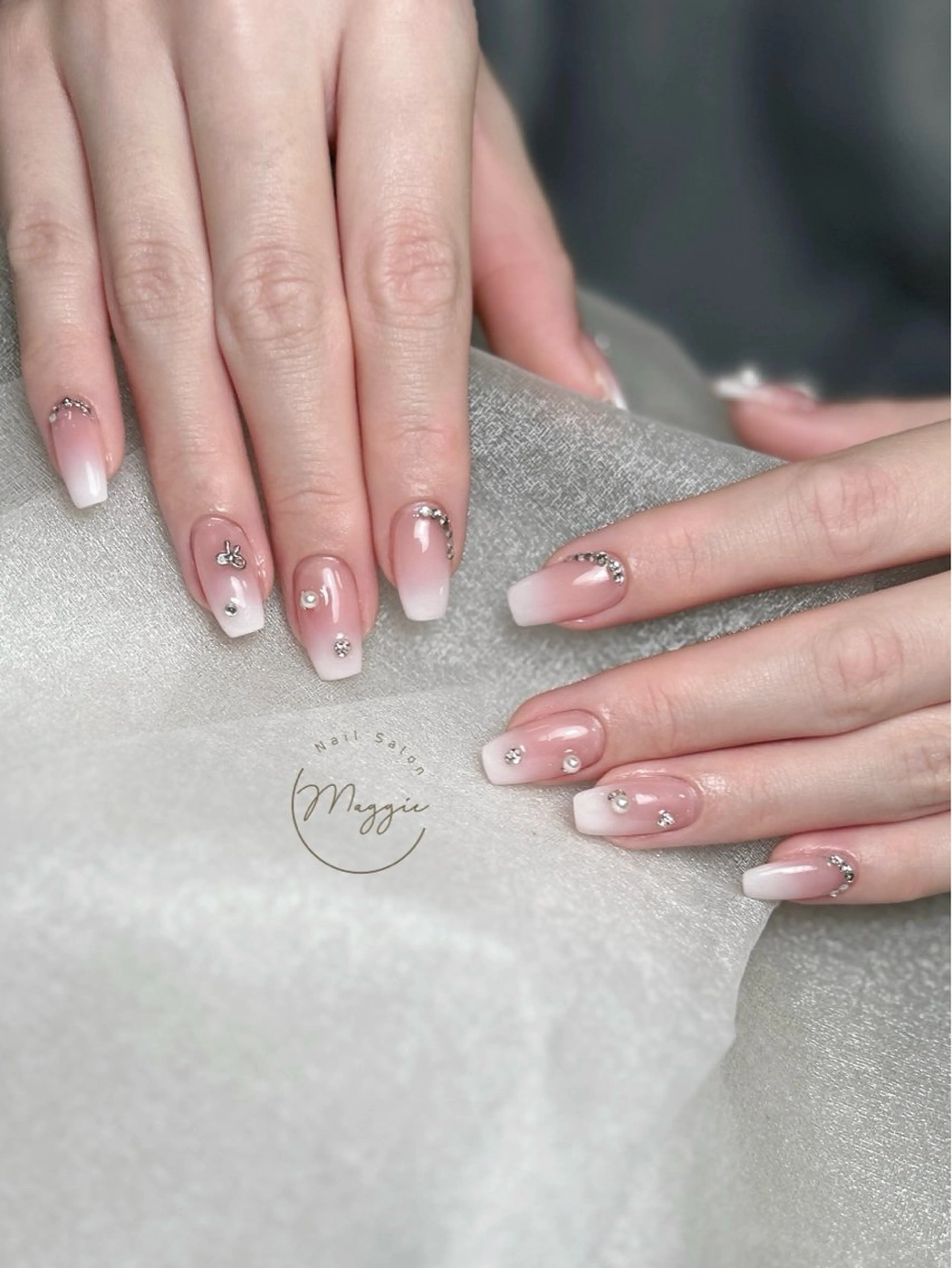 ネイル Maggie Nail🦩のネイルデザイン