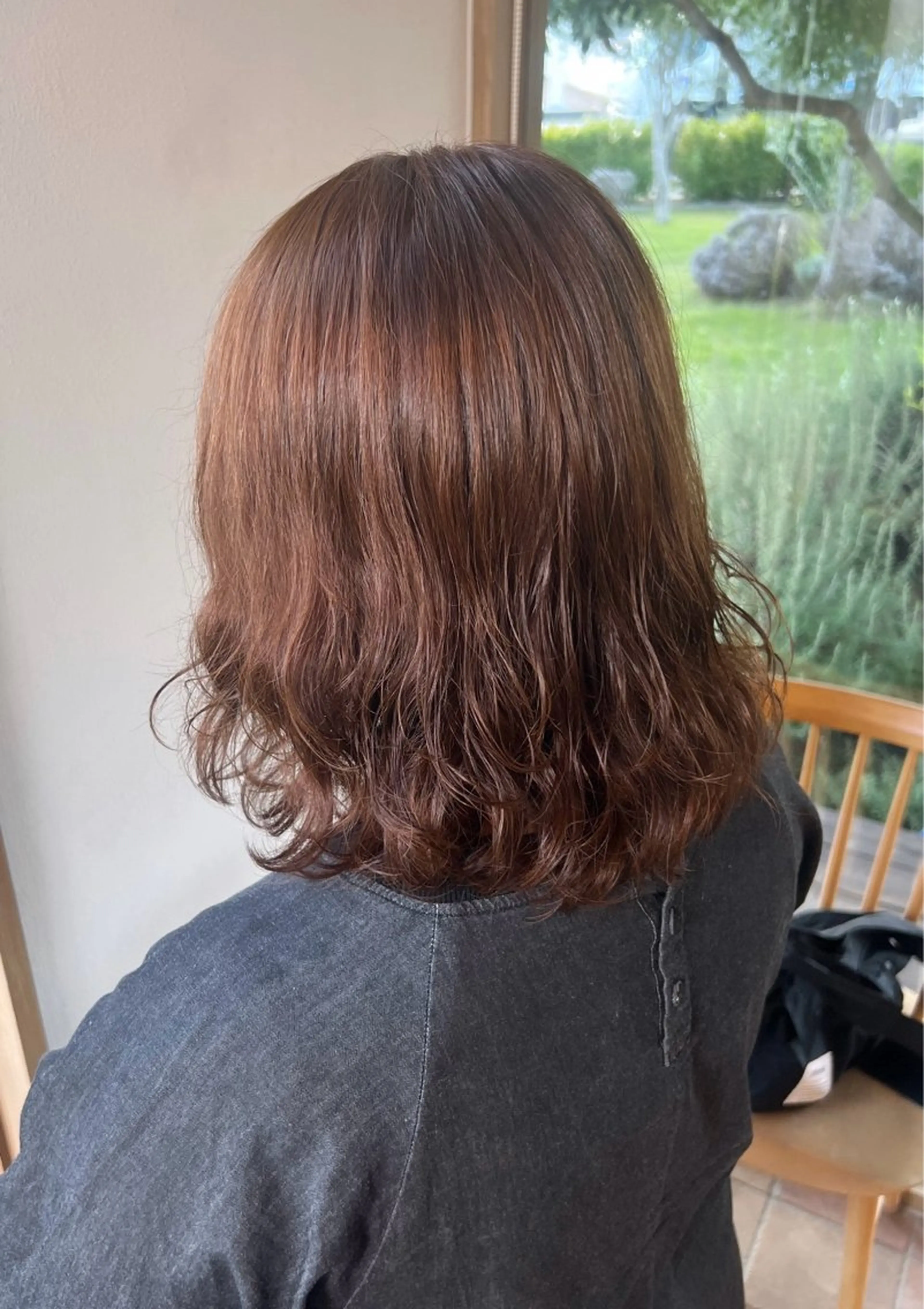 カラー 新居 孝姫のヘアスタイル