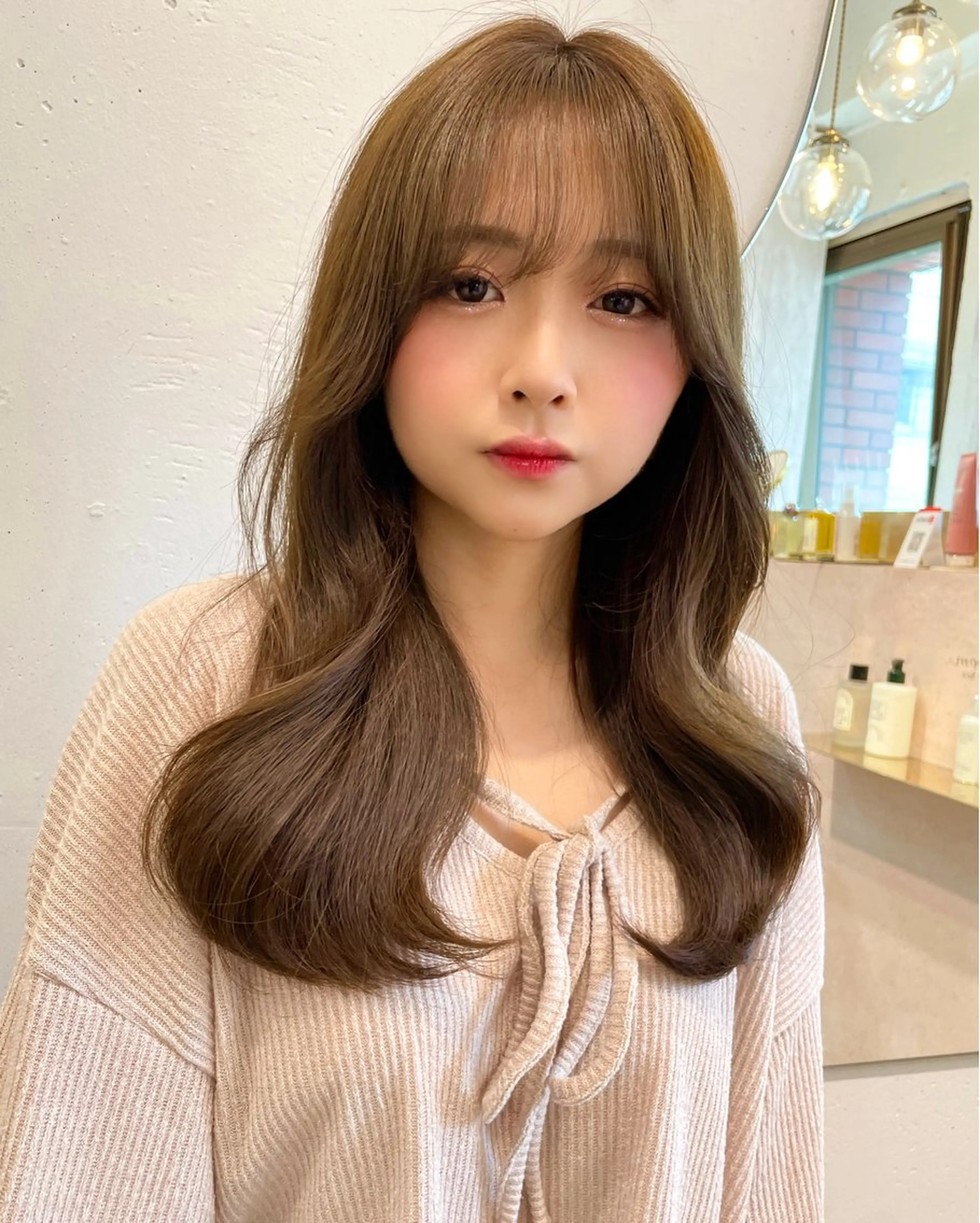 セミロング カラー ベージュカラー ブリーチ 透明感カラー ダブルカラー グレージュ カット ヘアカラー トリートメント 韓国ヘア🤍顔周り/ 髪質改善✨/林遼一郎のヘアスタイル