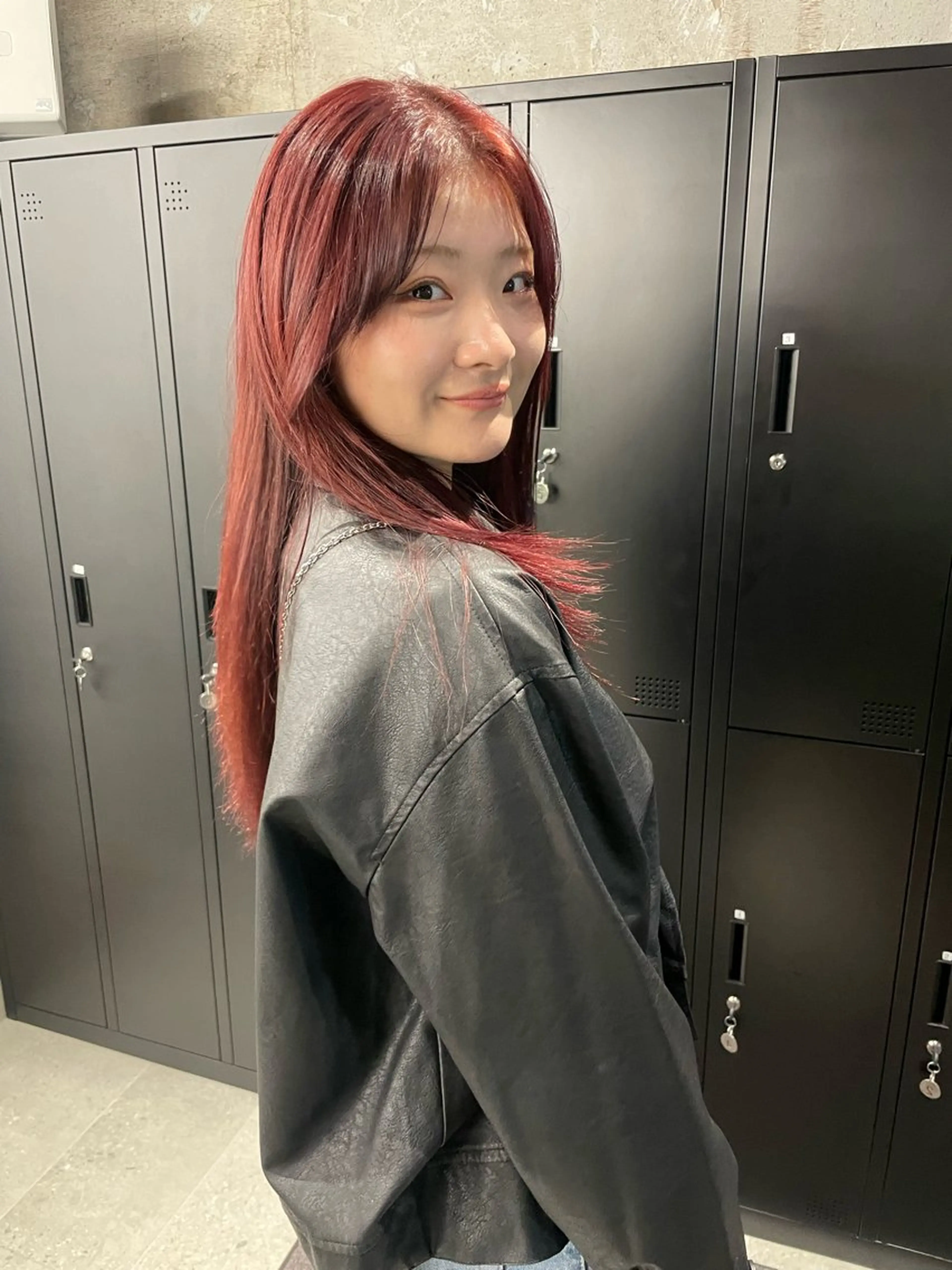 ロング カット MIFA レイヤー／パーマのヘアスタイル