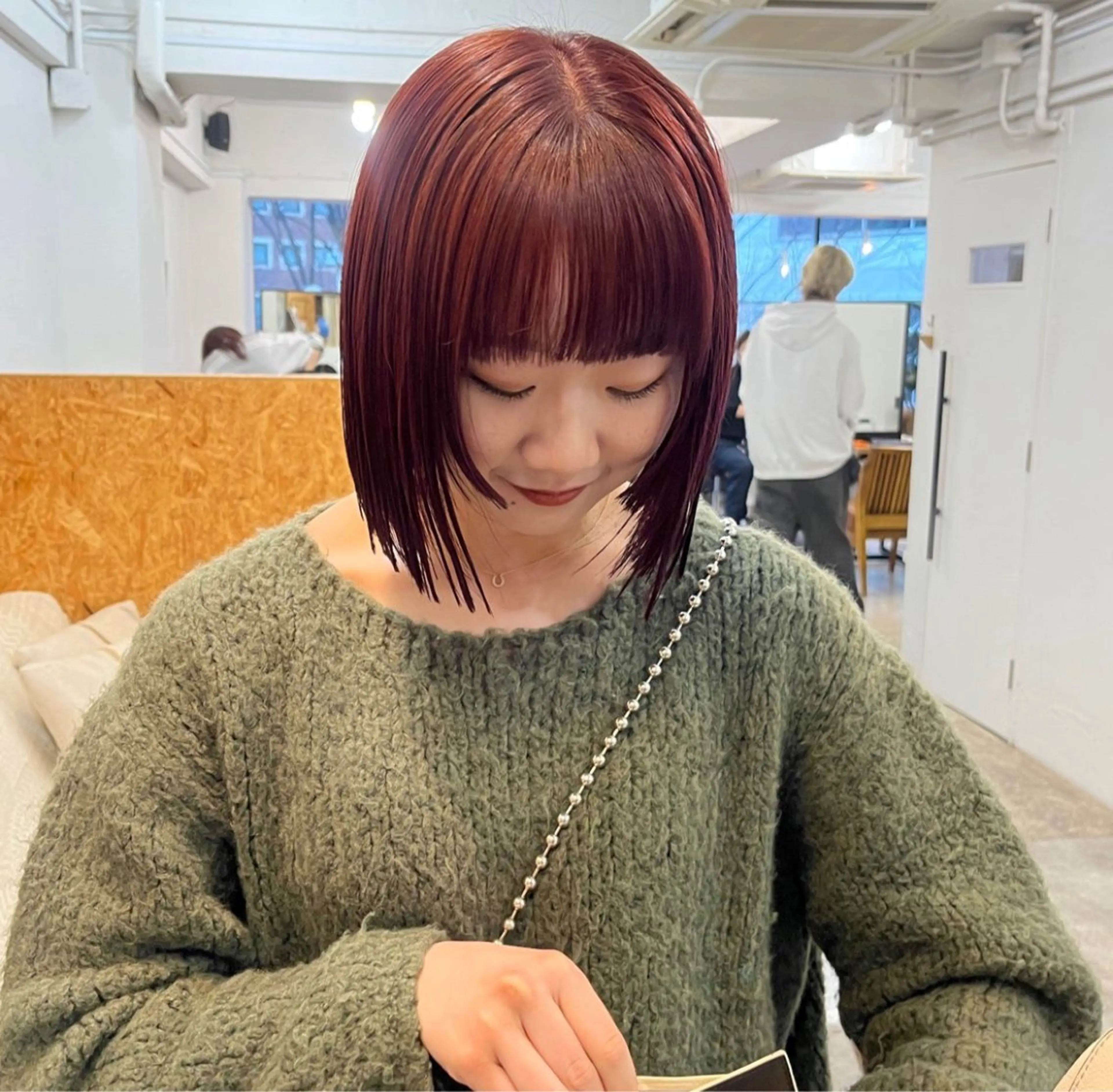 セミロング ボブパーマ🥣KON コンナツミのヘアスタイル