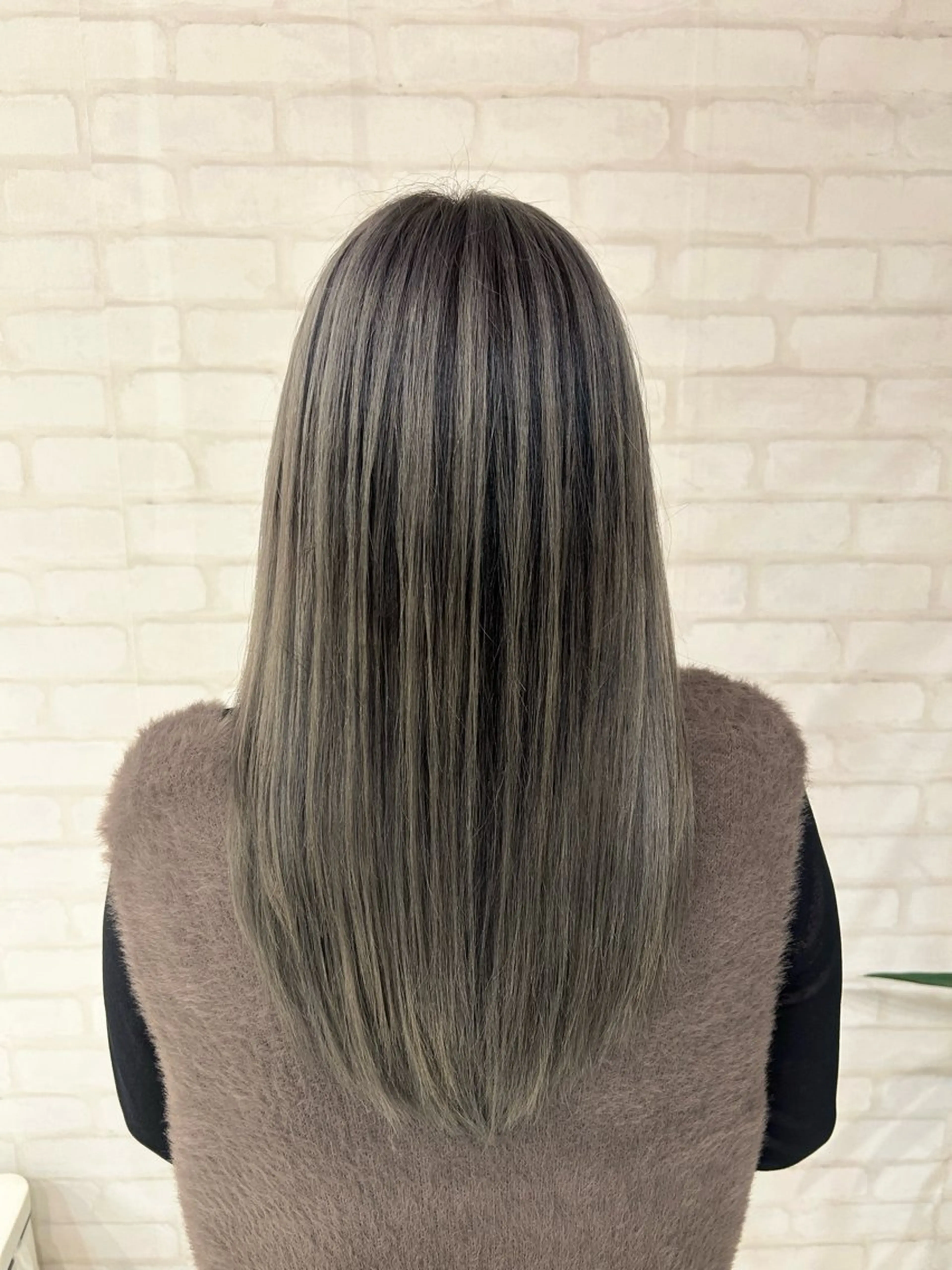 セミロング 中川 拓弥のヘアスタイル