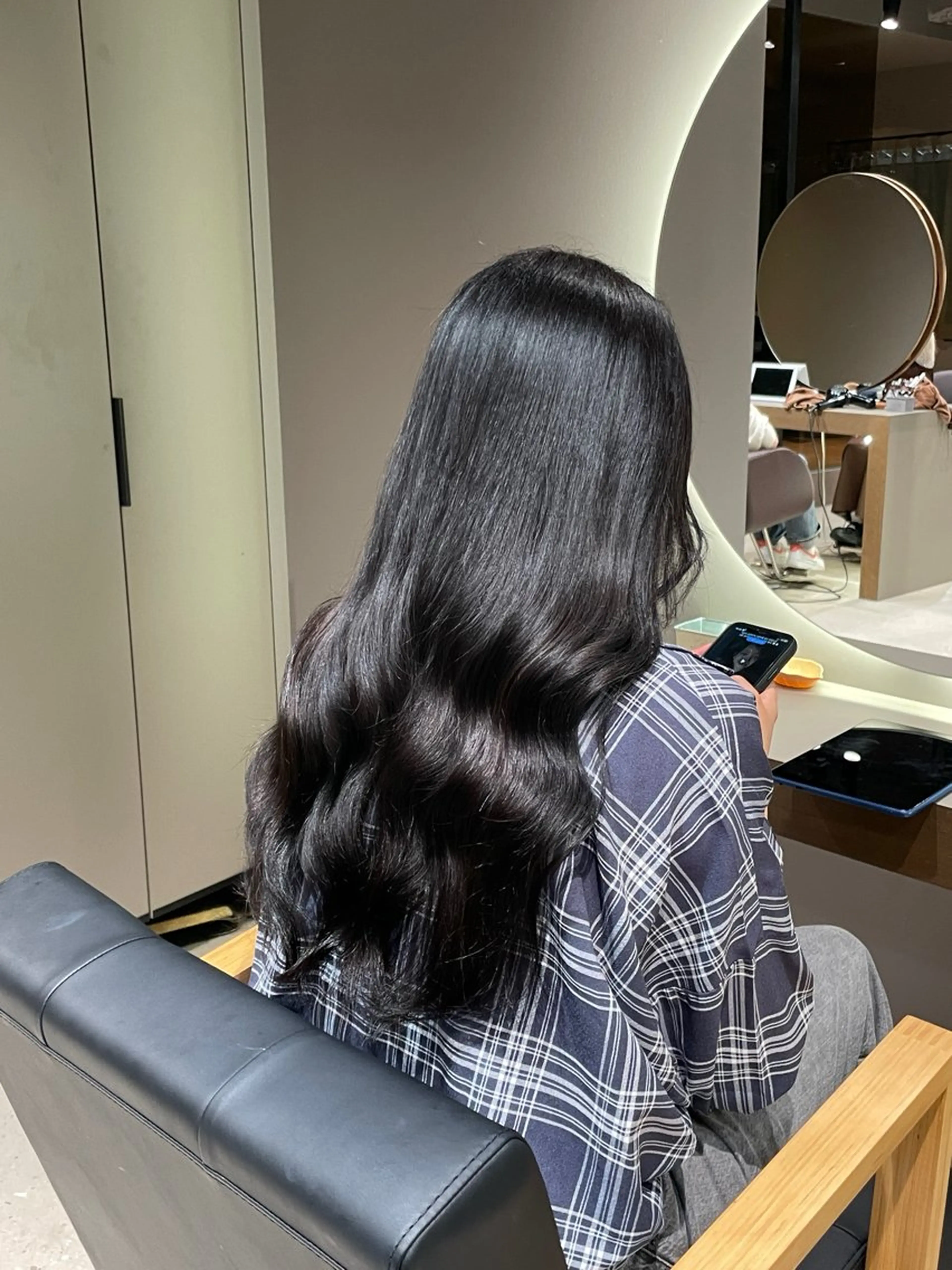 ロング カラー アッシュ アッシュブラック 黒髪 韓国風ヘア ヘアカラー 🎀石川 花怜🎀のヘアスタイル