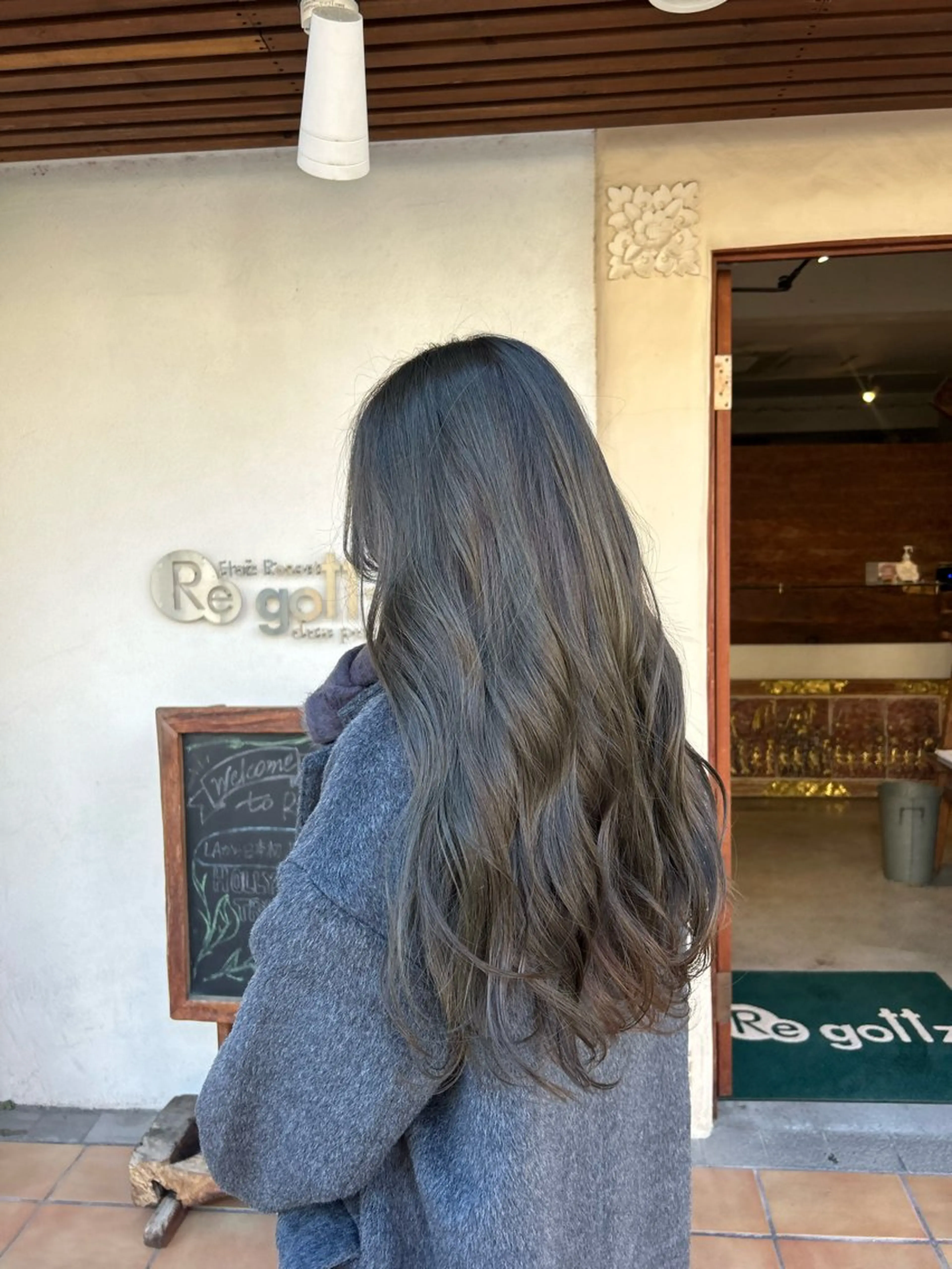 ロング カラー カット ヘアカラー トリートメント ヘッドスパ putri 川邉 優花のヘアスタイル