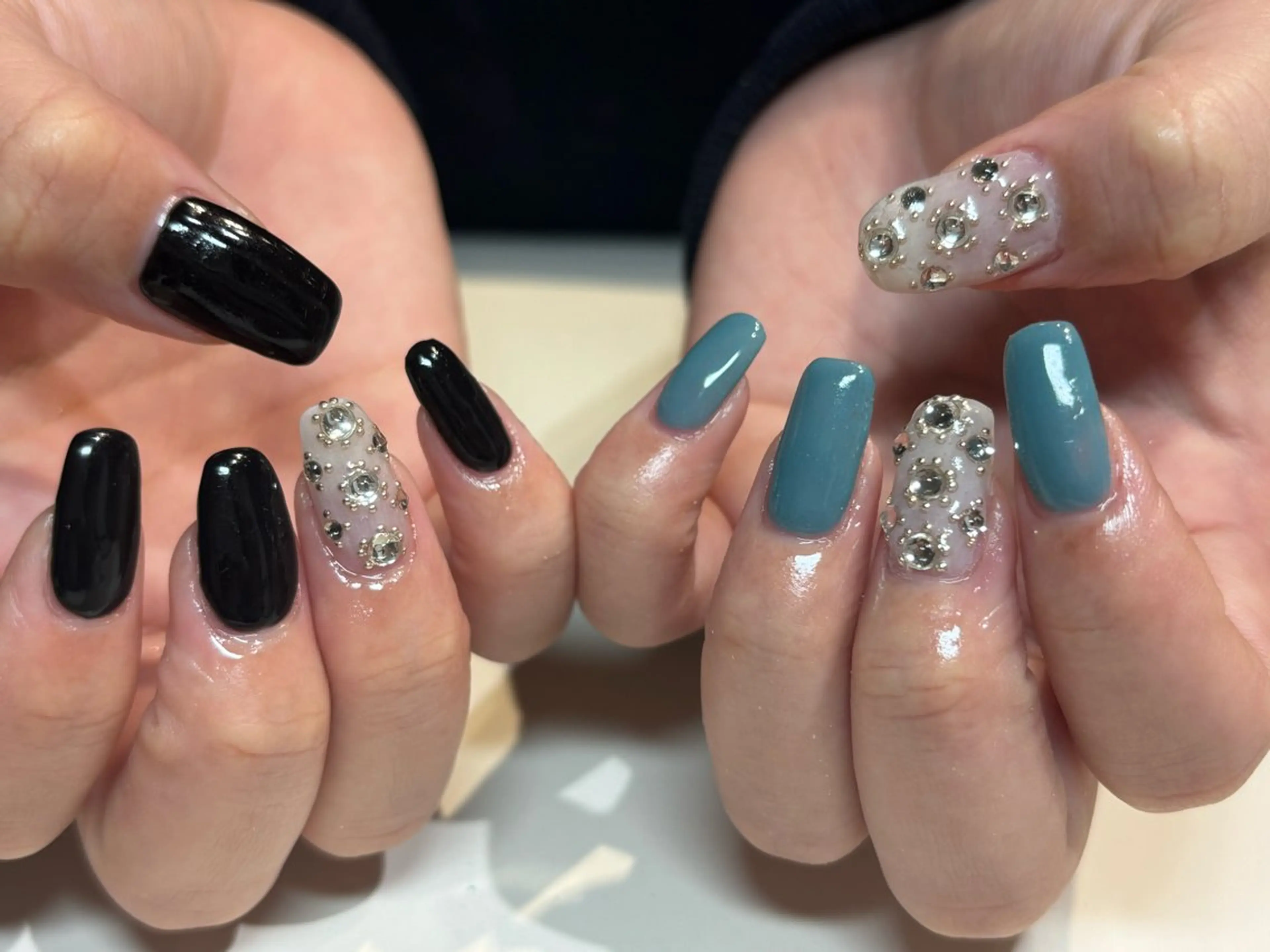 ネイル フットネイル フレンチネイル ジェルネイル グラデーション マグネットネイル misa🫧ナチュラ ル縮毛矯正/髪質改善のヘアスタイル