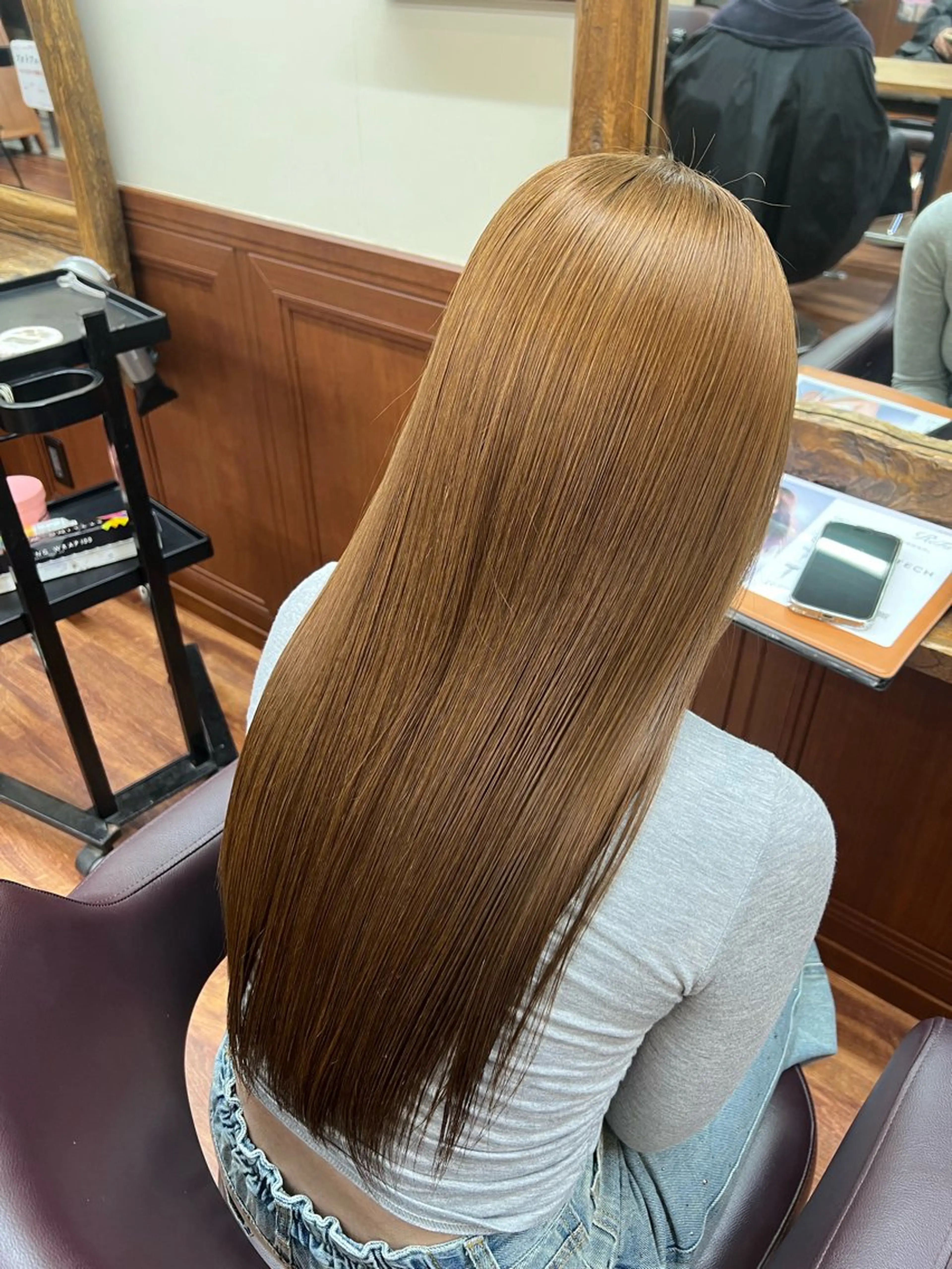 ロング カラー ベージュカラー 透明感カラー ヘアカラー 渡邊晴日/ ヘアカラー/髪質改善のヘアスタイル