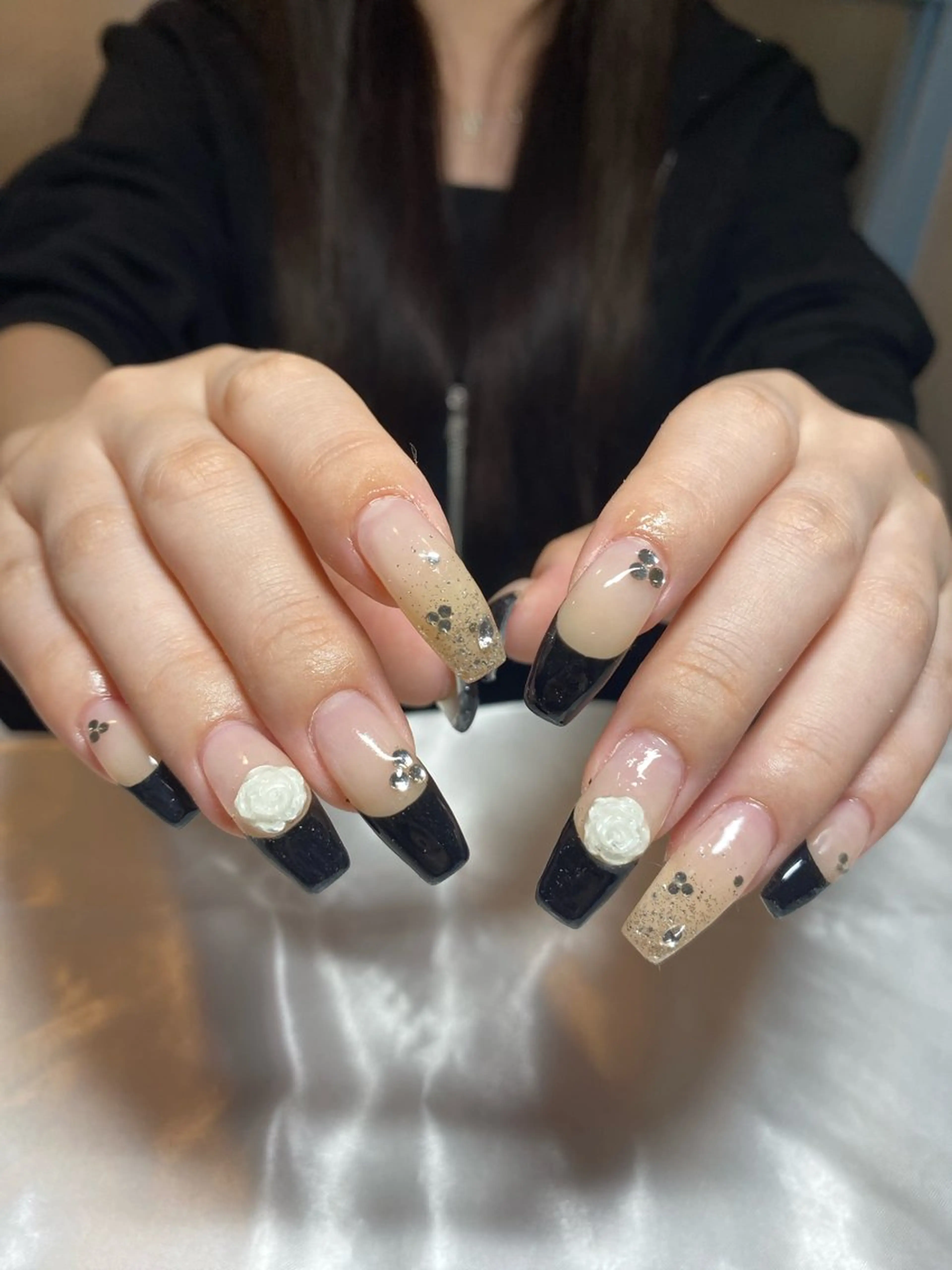 ネイル アートネイル ハンドネイル シェアサロンルレイル所属・REINA ルレイル心斎橋のネイルデザイン