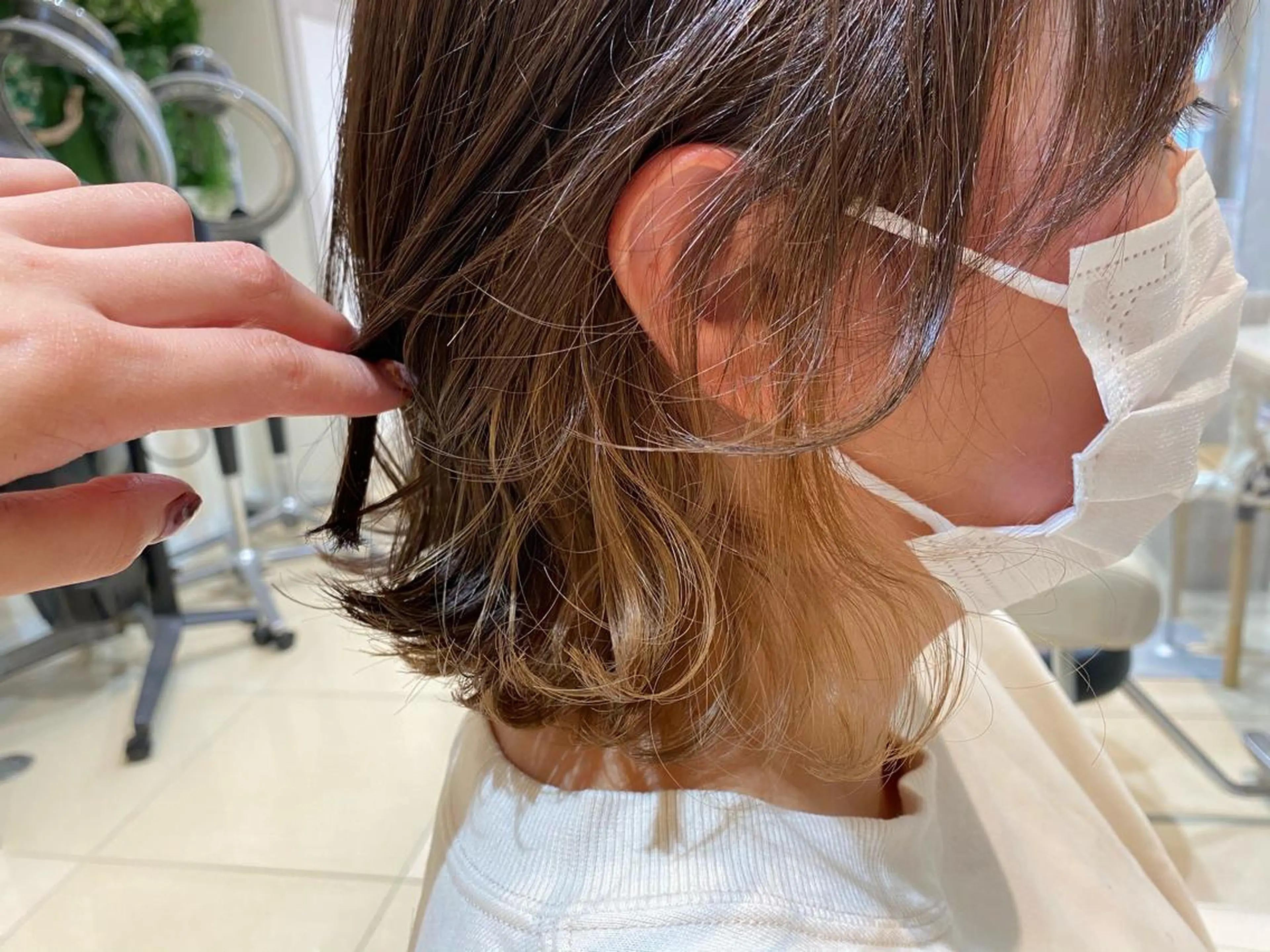 ミディアム カラー ヘアカラー トリートメント 似合う髪型が 分からない方へのヘアスタイル