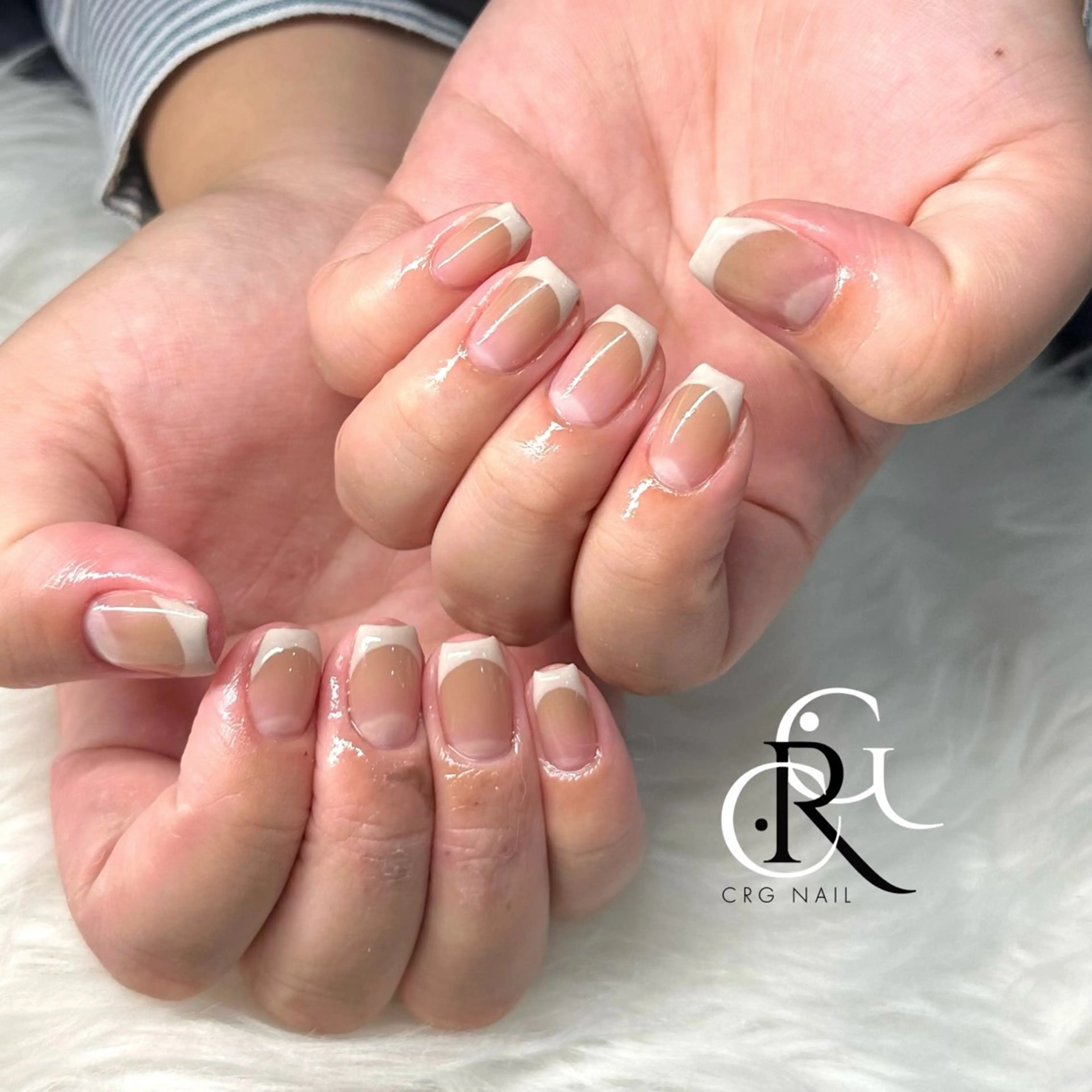 ネイル ブラウン フレンチネイル グラデーション ハンドネイル 美フォルム✨ CRG　RURIのネイルデザイン