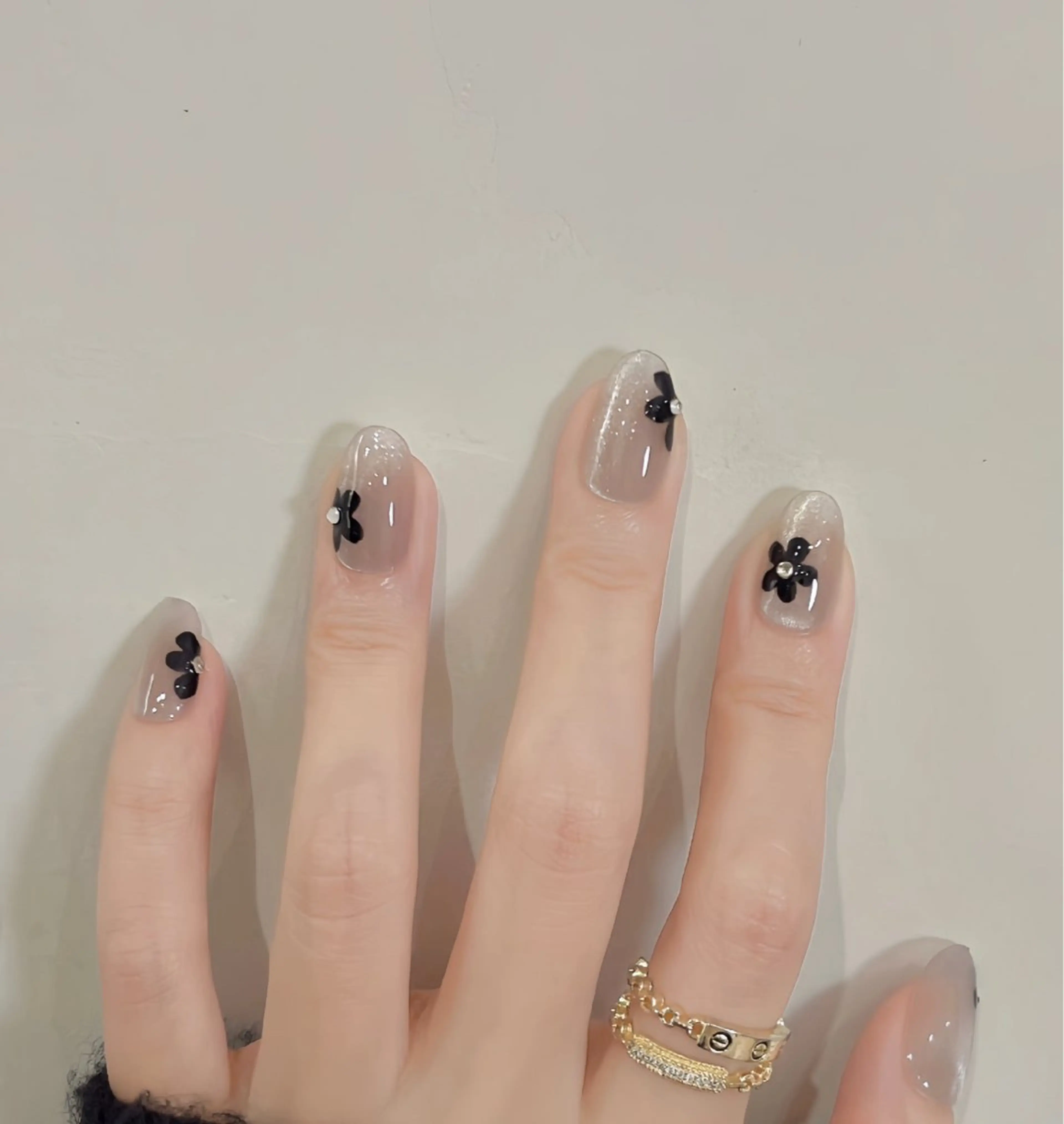 ネイル 水野 小雪のネイルデザイン