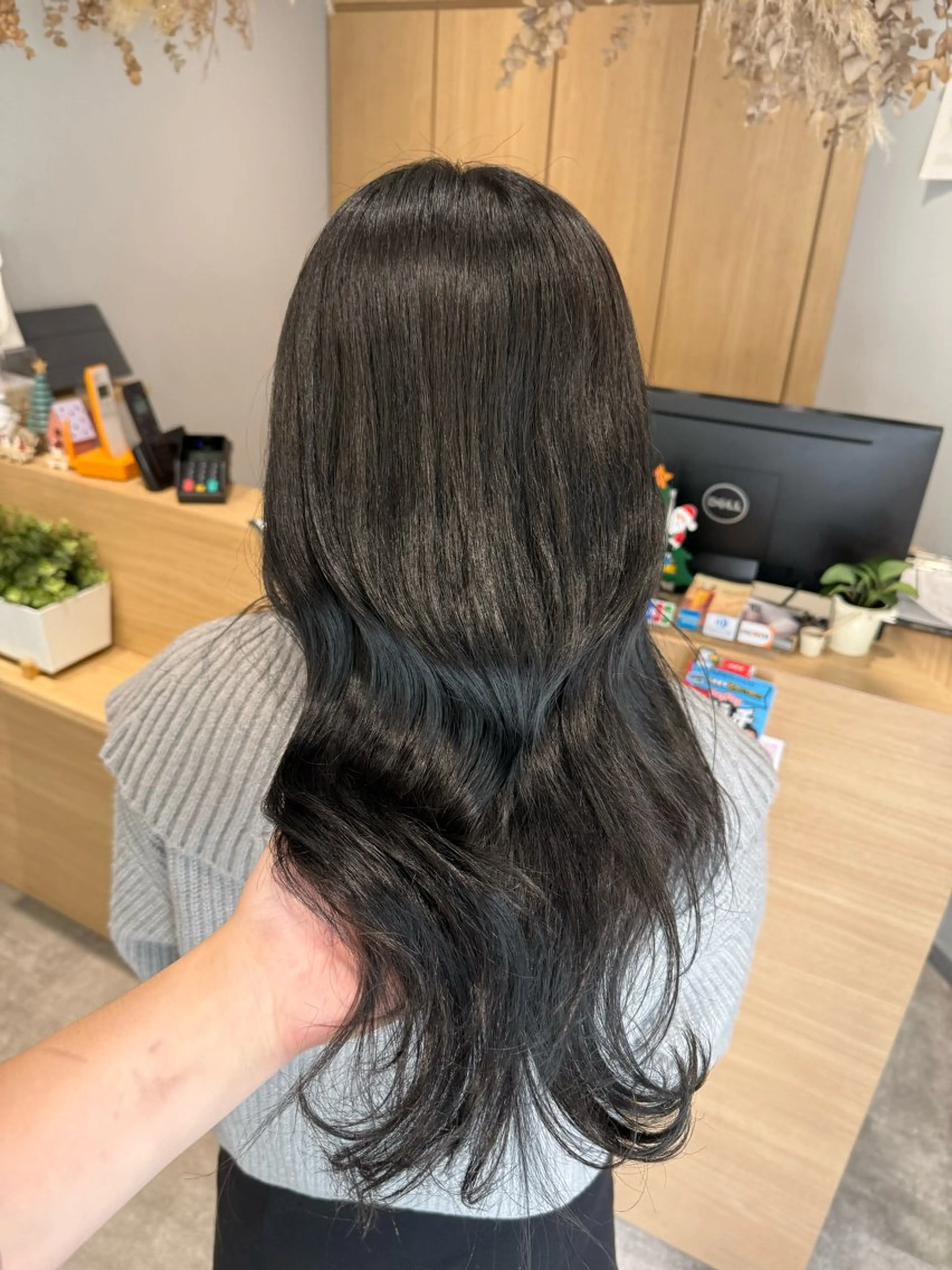 ロング カラー グレージュ カット ヘアカラー 巻ける髪質改善🫧ハ イライト/永田汰伊智のヘアスタイル